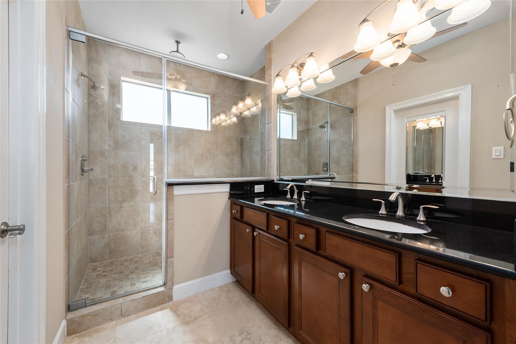 2814 Polk Street Property Photo 14