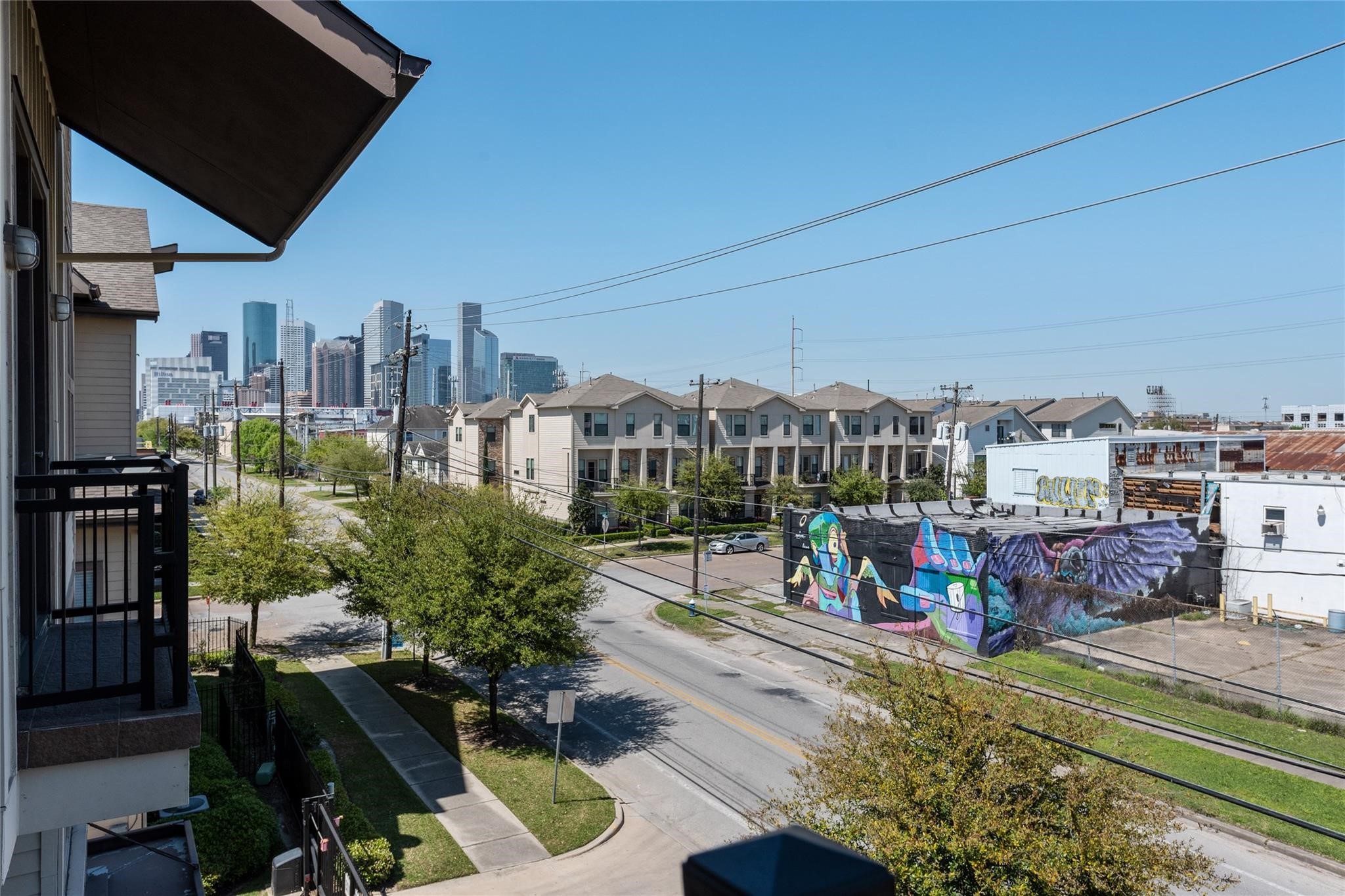 2814 Polk Street Property Photo 16