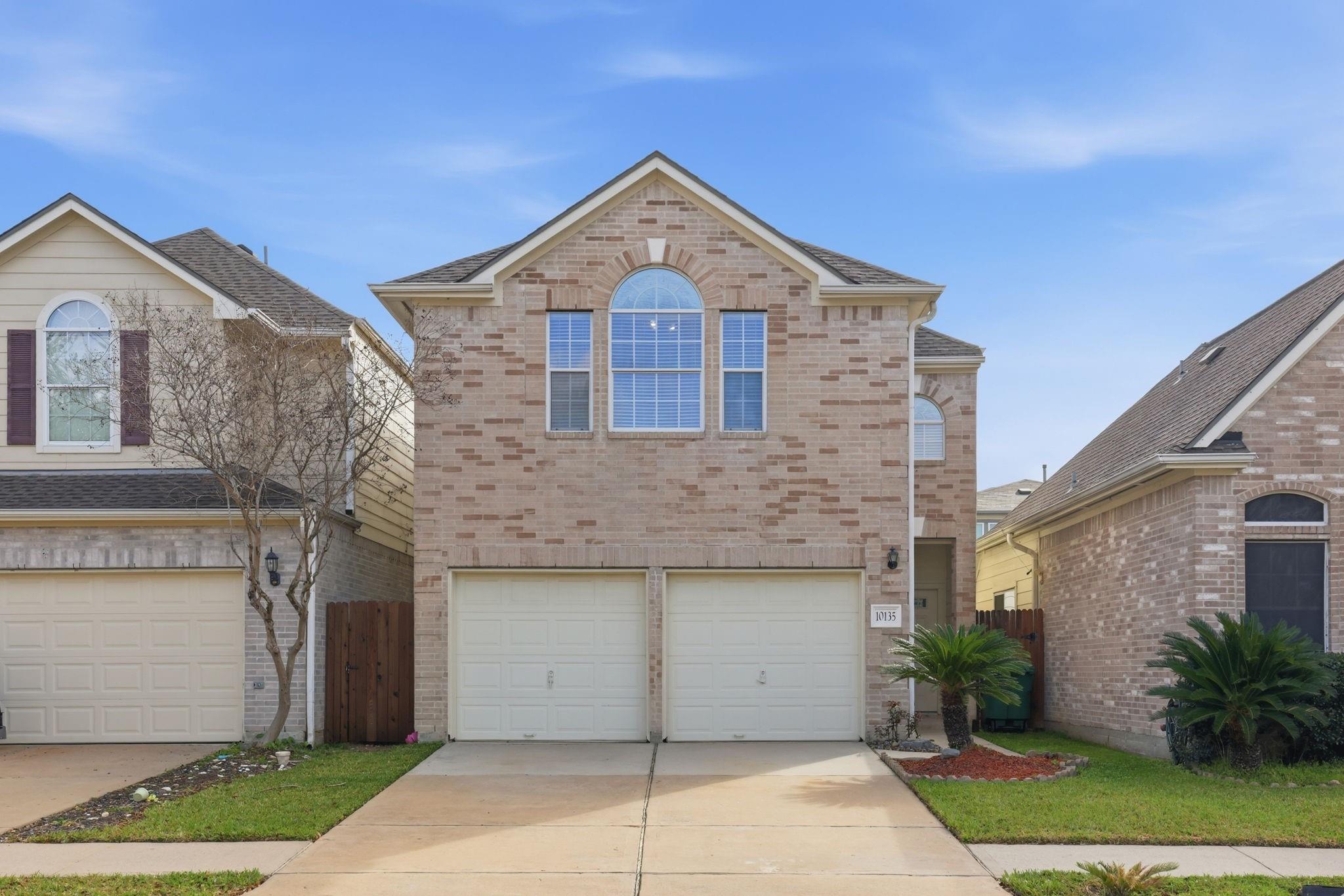 10135 E East Palm Lake Dr Drive, Houston TX 77034 Property Photo 1