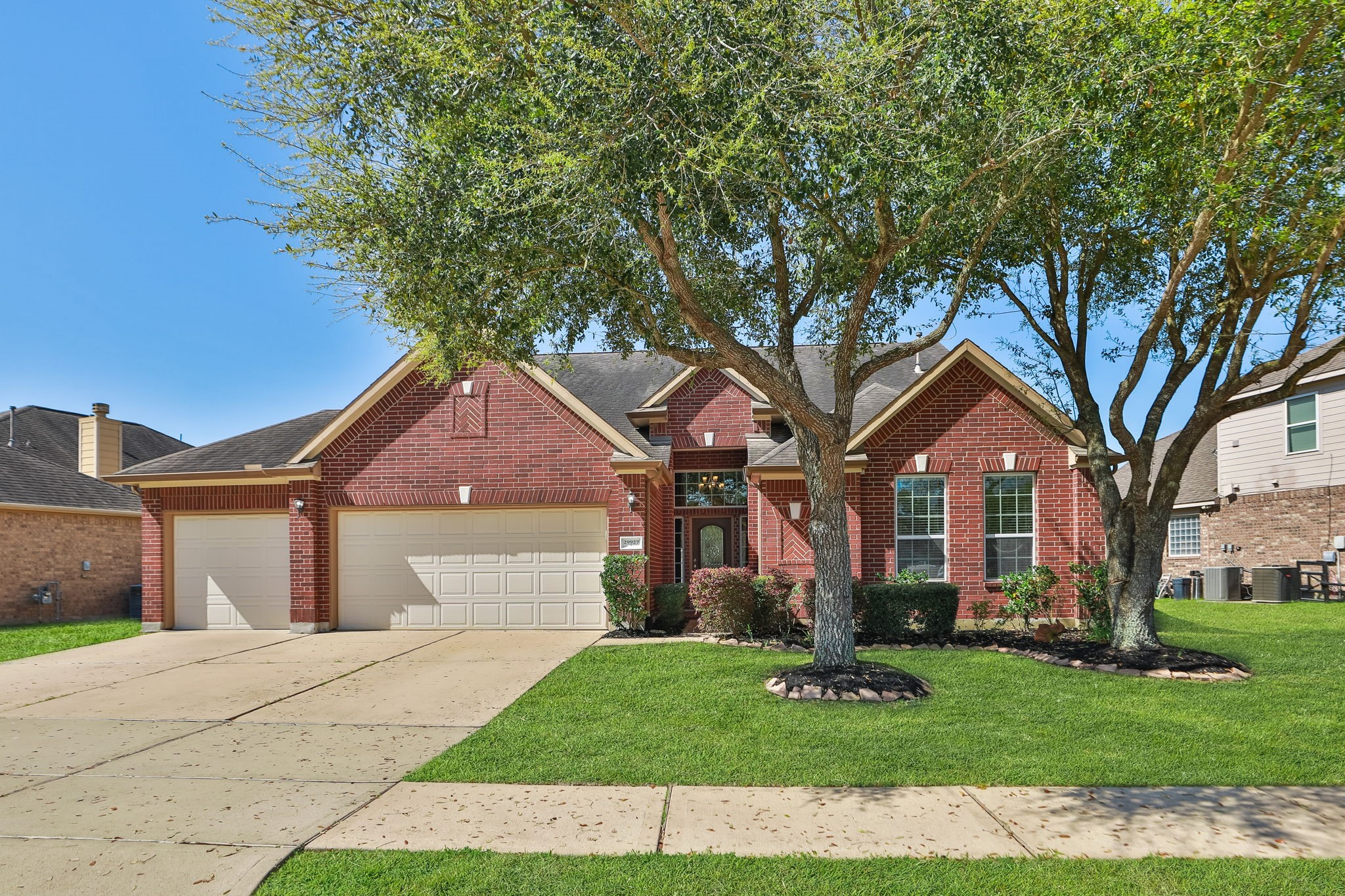29927 Spring Creek Lane Property Photo 1