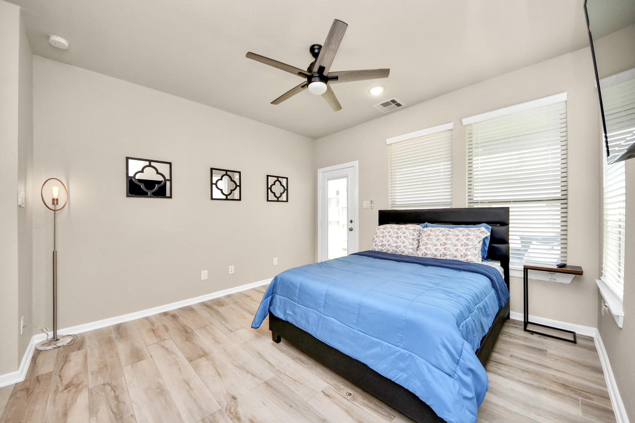 15850 Black Grouse Drive Property Photo 3