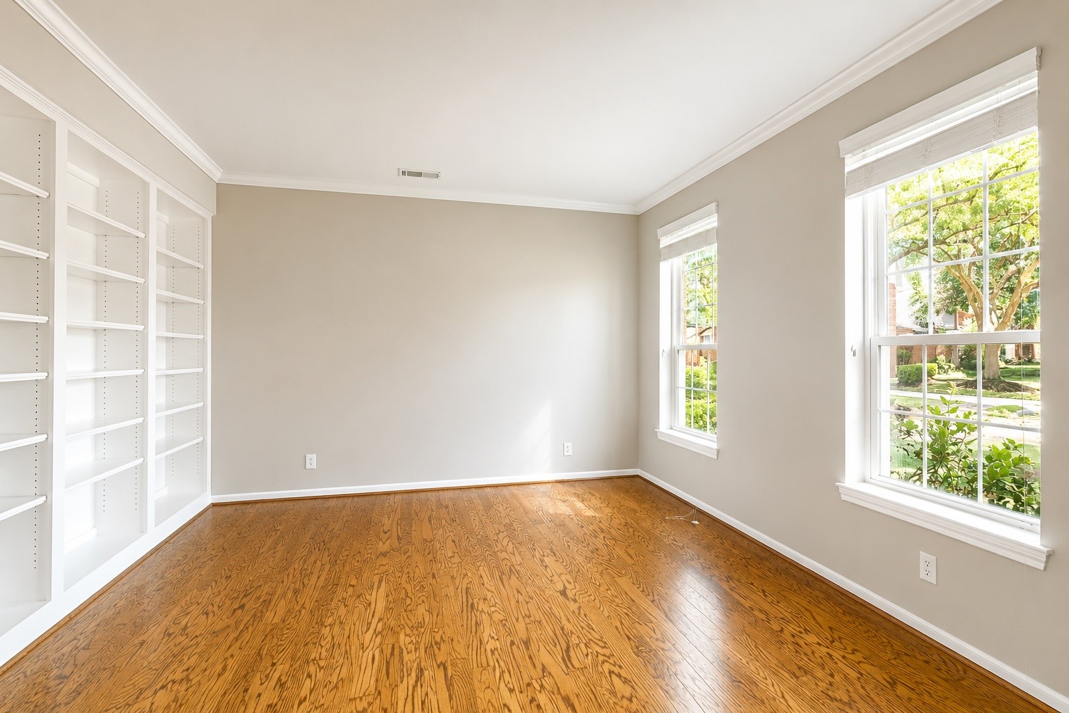 23027 Lodgepoint Drive Property Photo 5