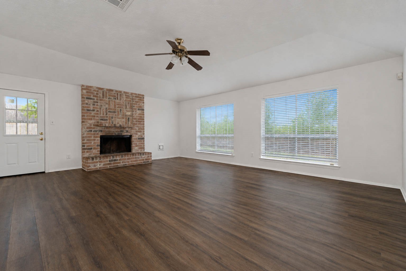 7251 Sonnet Glen Lane Property Photo 3