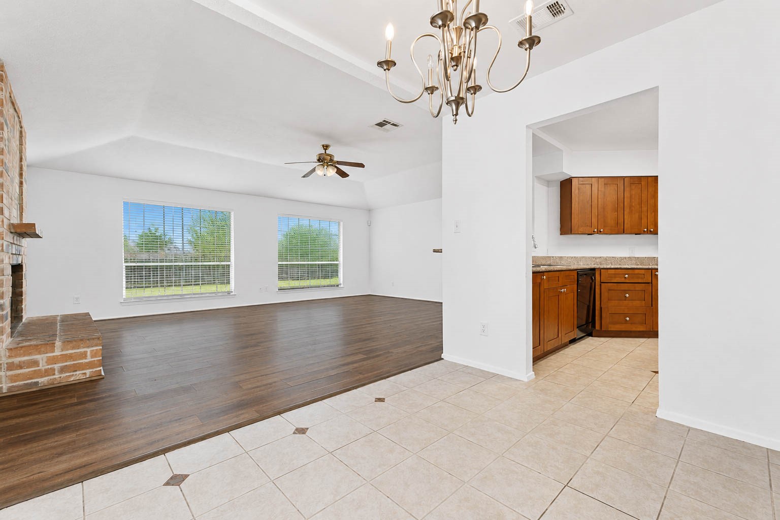 7251 Sonnet Glen Lane Property Photo 8