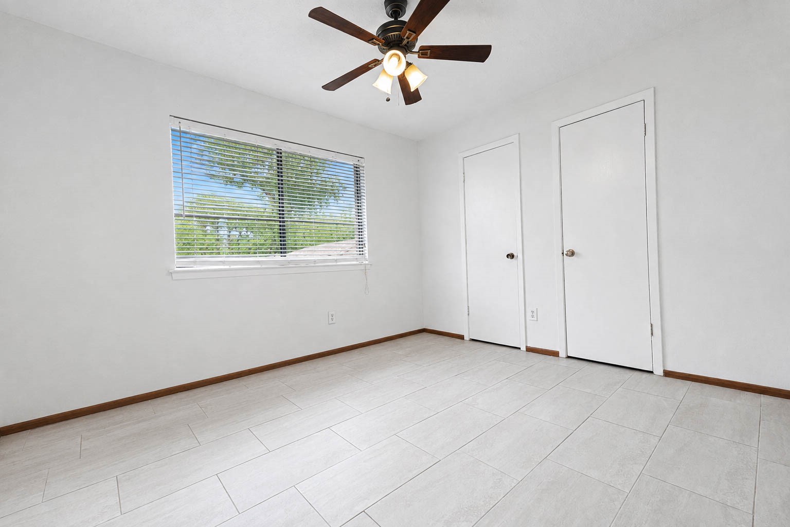 7251 Sonnet Glen Lane Property Photo 14