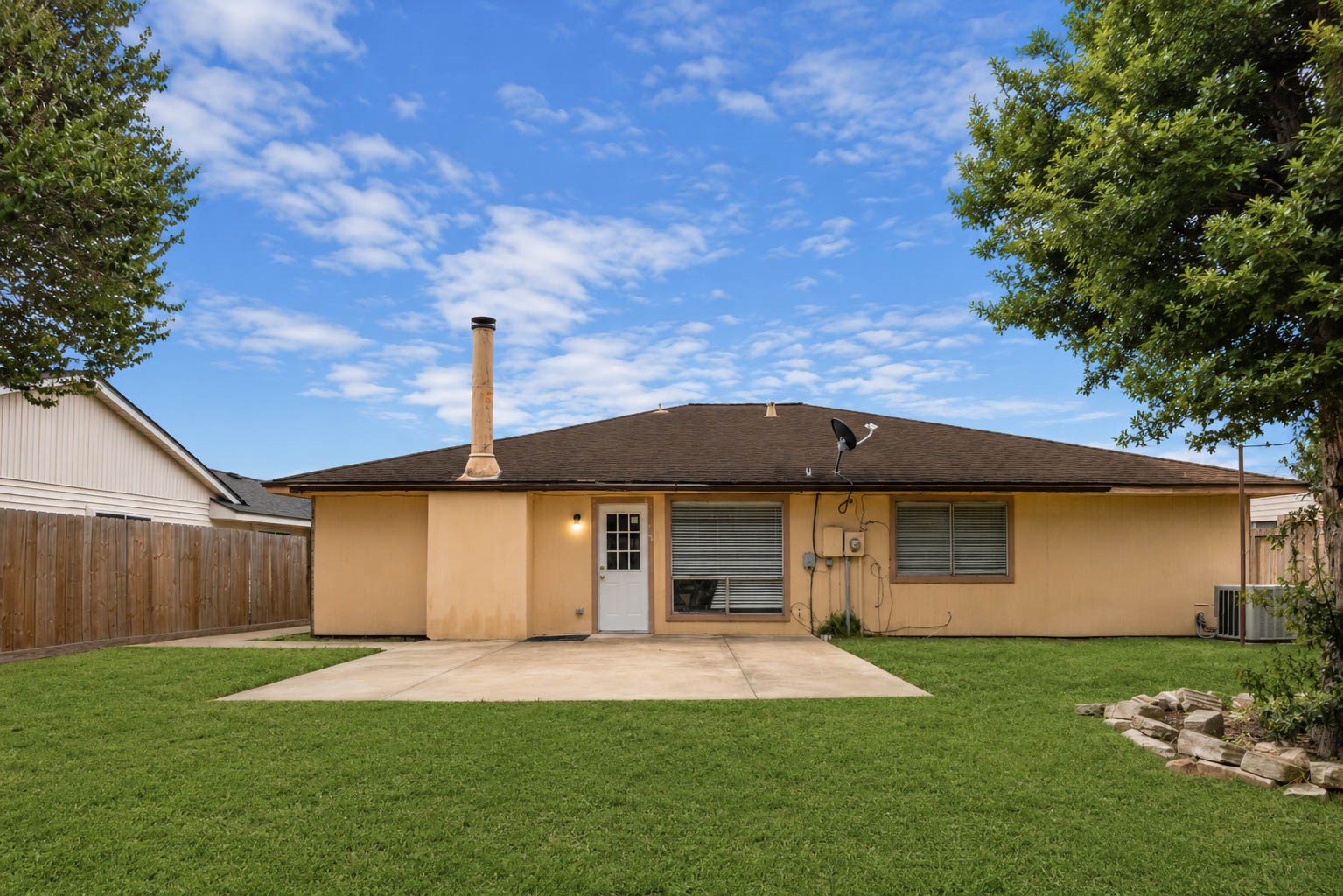 7251 Sonnet Glen Lane Property Photo 18