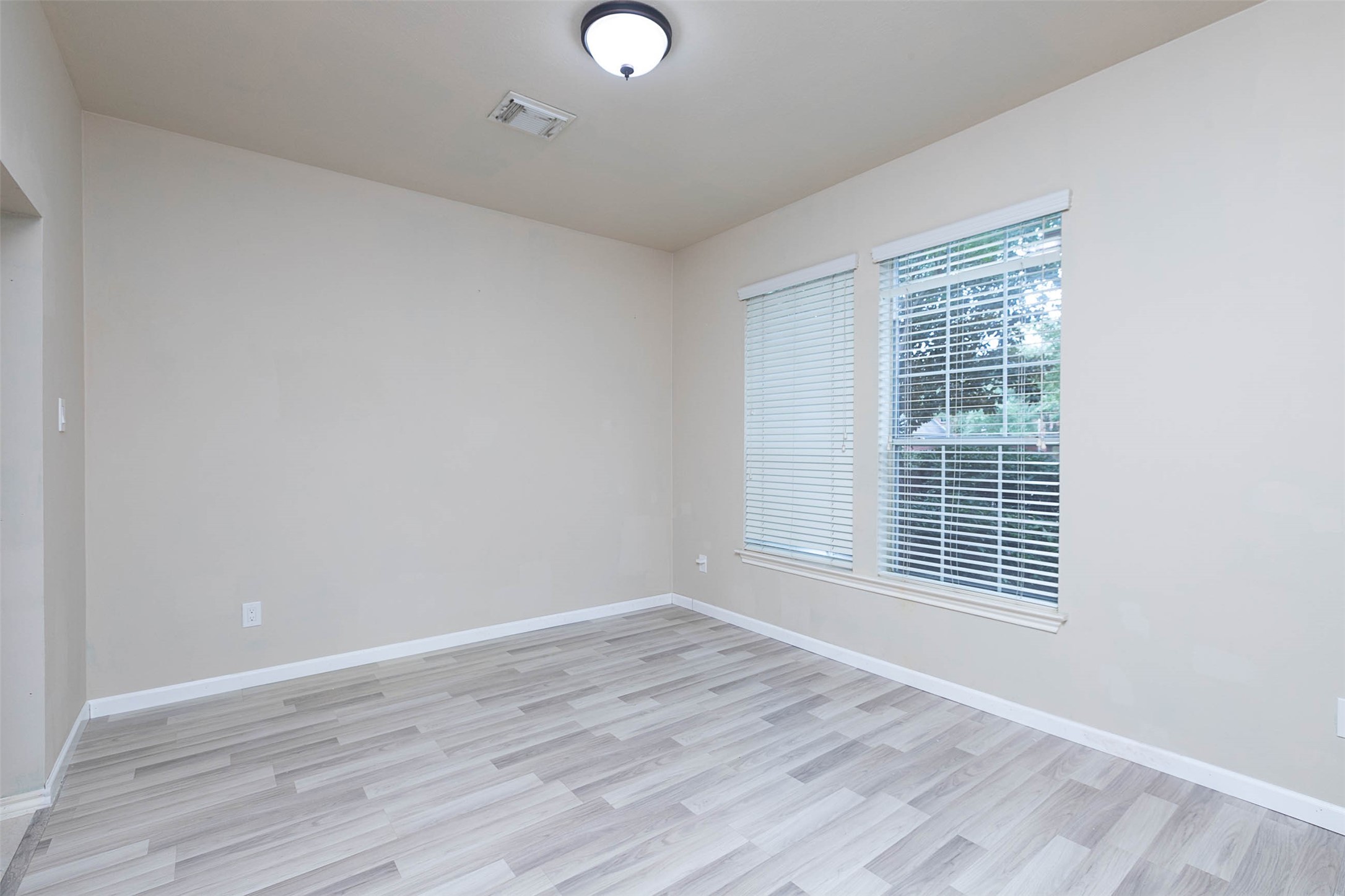 21418 Grand Hollow Lane Property Photo 10