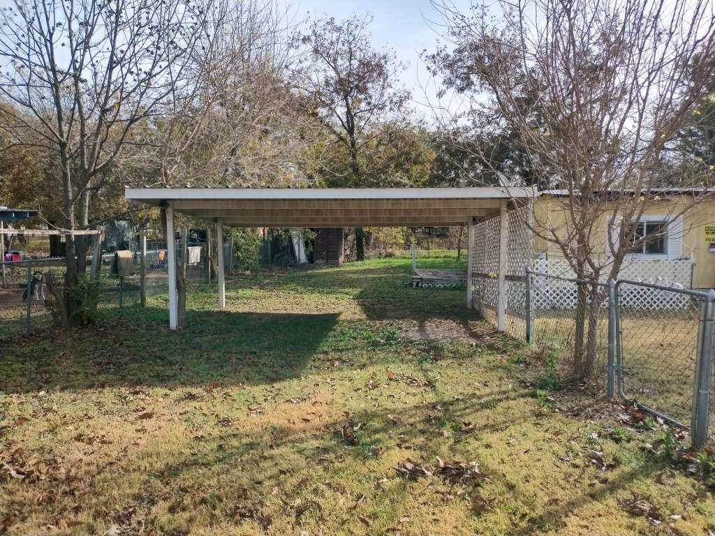 611 4th Street Property Photo