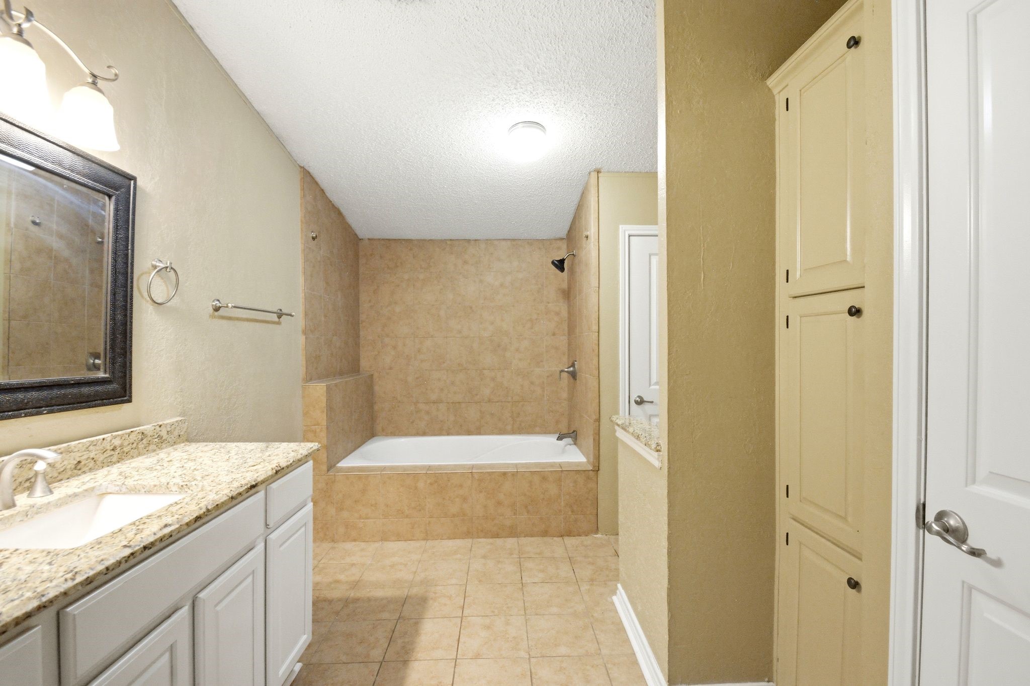 290 Monticello Street Property Photo 18