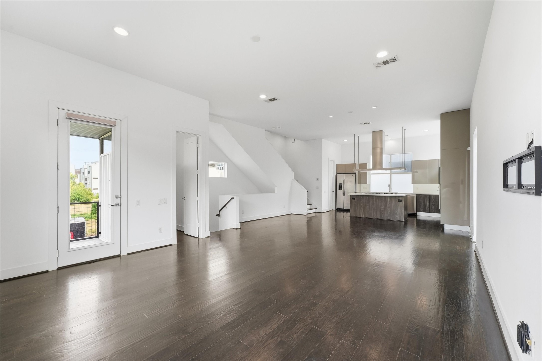 1155 W 17th Street Property Photo 8