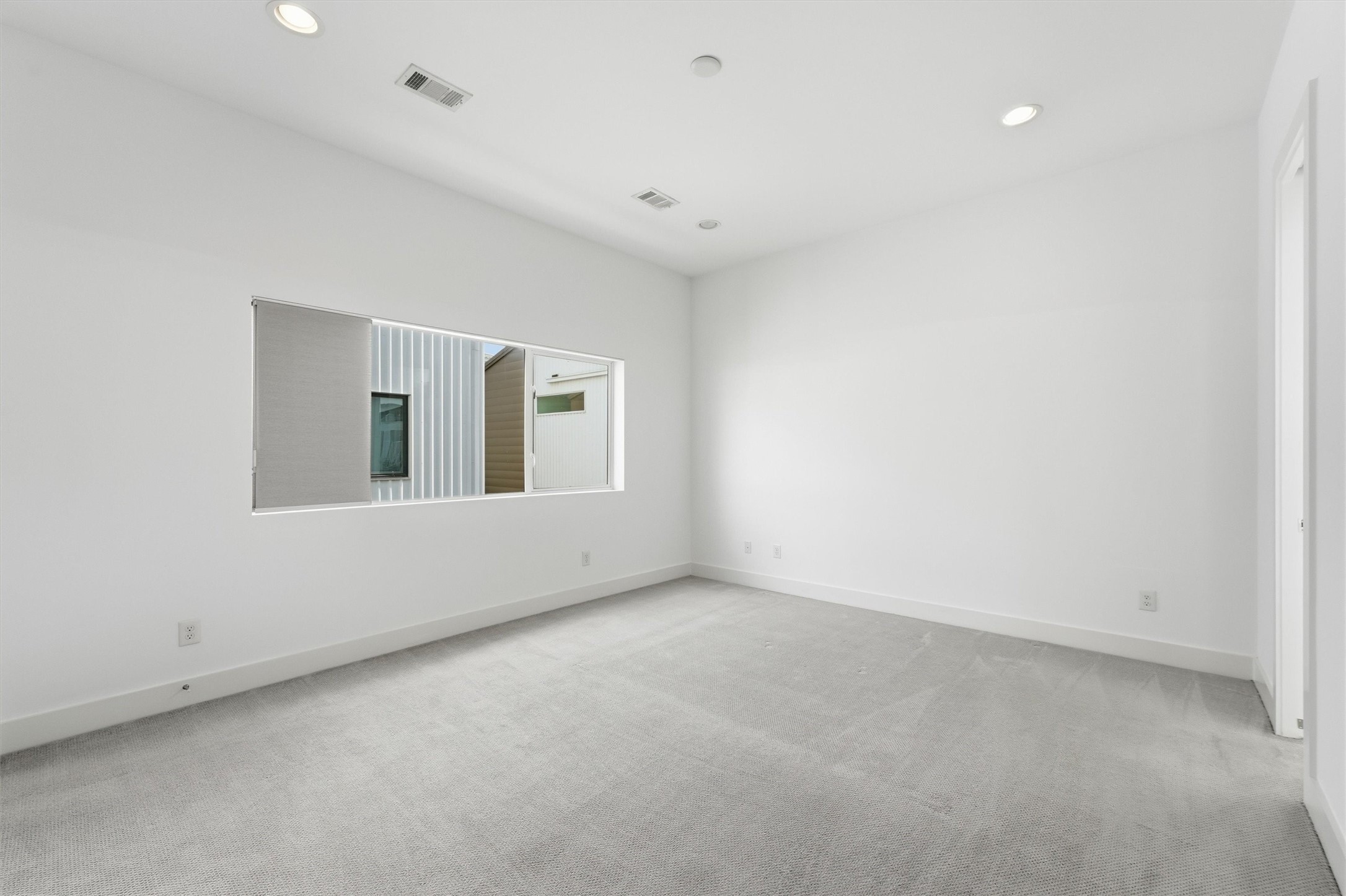 1155 W 17th Street Property Photo 16