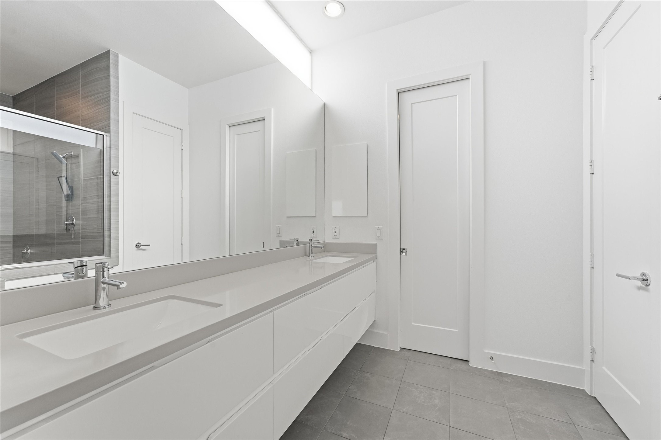 1155 W 17th Street Property Photo 18