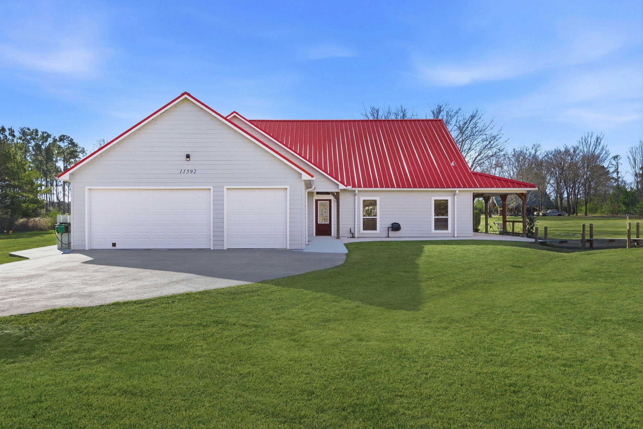 11592 Tailslide Drive Property Photo 5