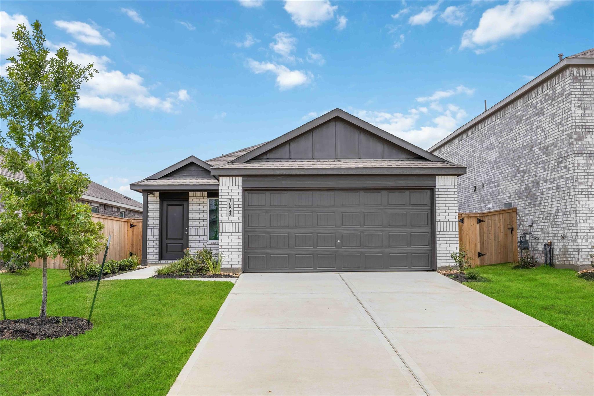 16842 Spotted Oak Drive, Hockley TX 77447 Property Photo 1