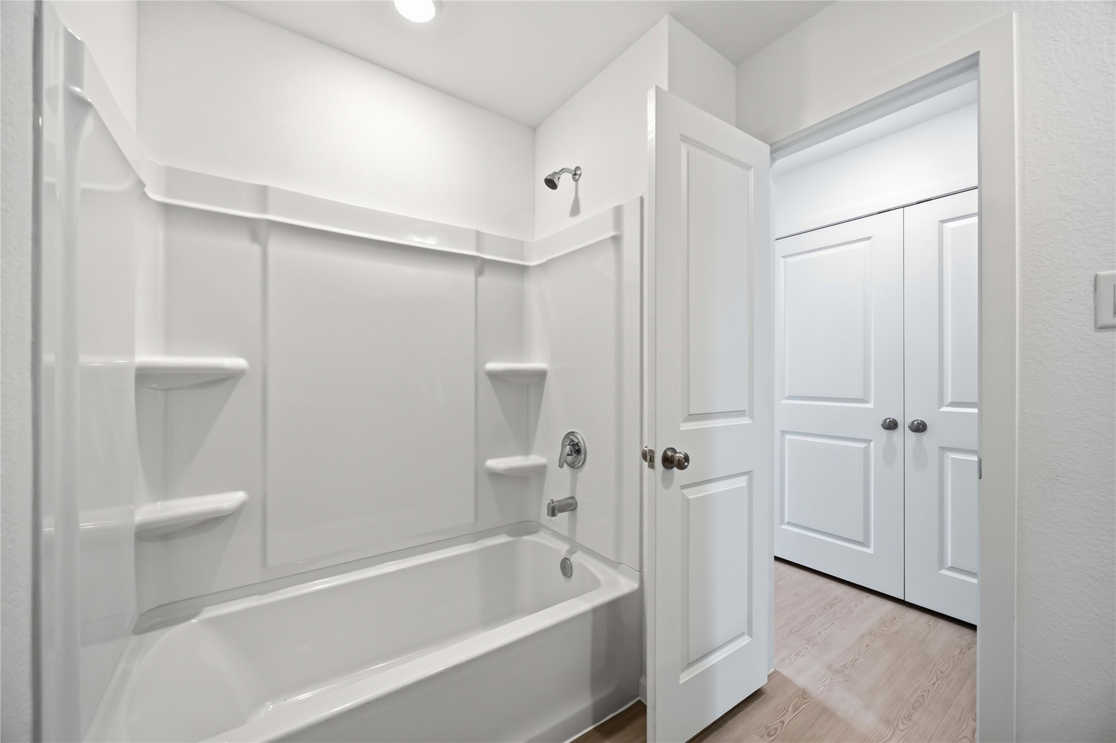16842 Spotted Oak Drive Property Photo 14