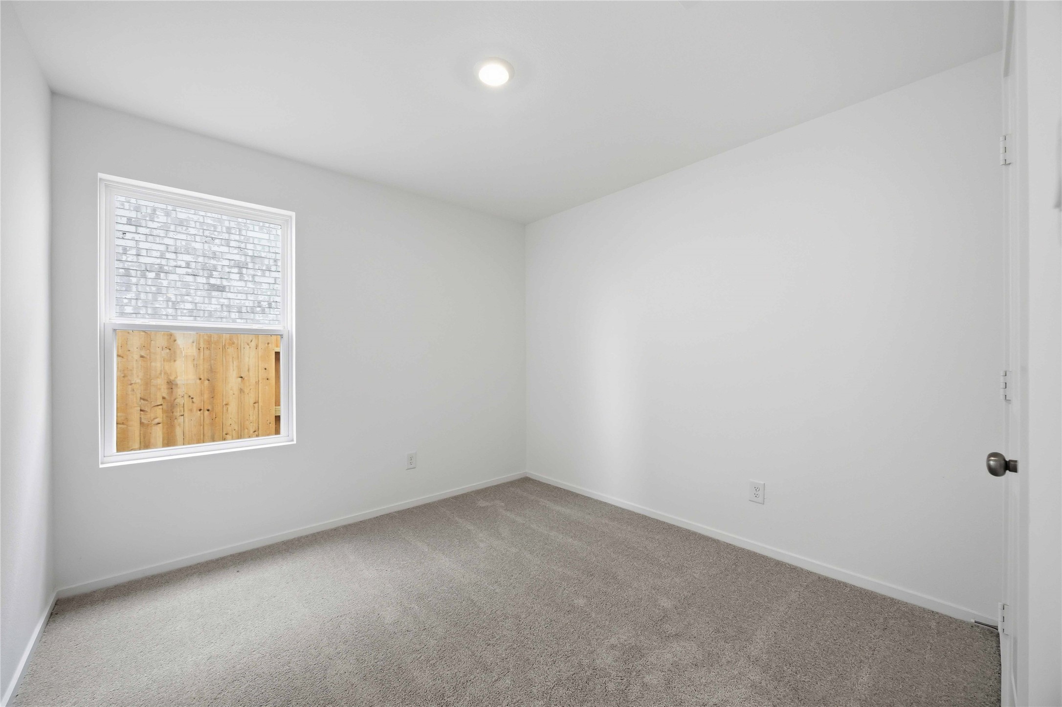 16842 Spotted Oak Drive Property Photo 15