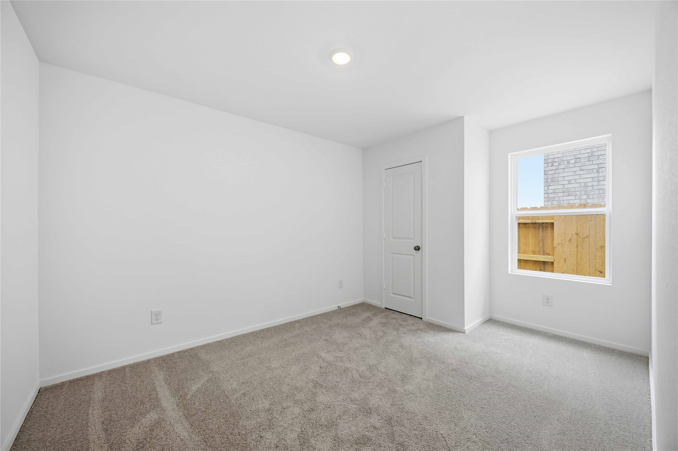 16842 Spotted Oak Drive Property Photo 19