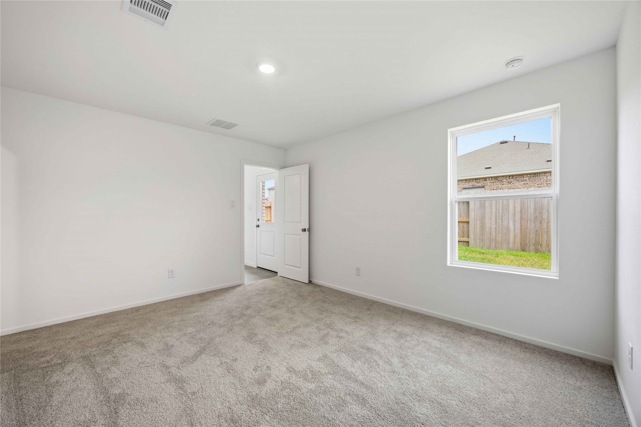 16842 Spotted Oak Drive Property Photo 23