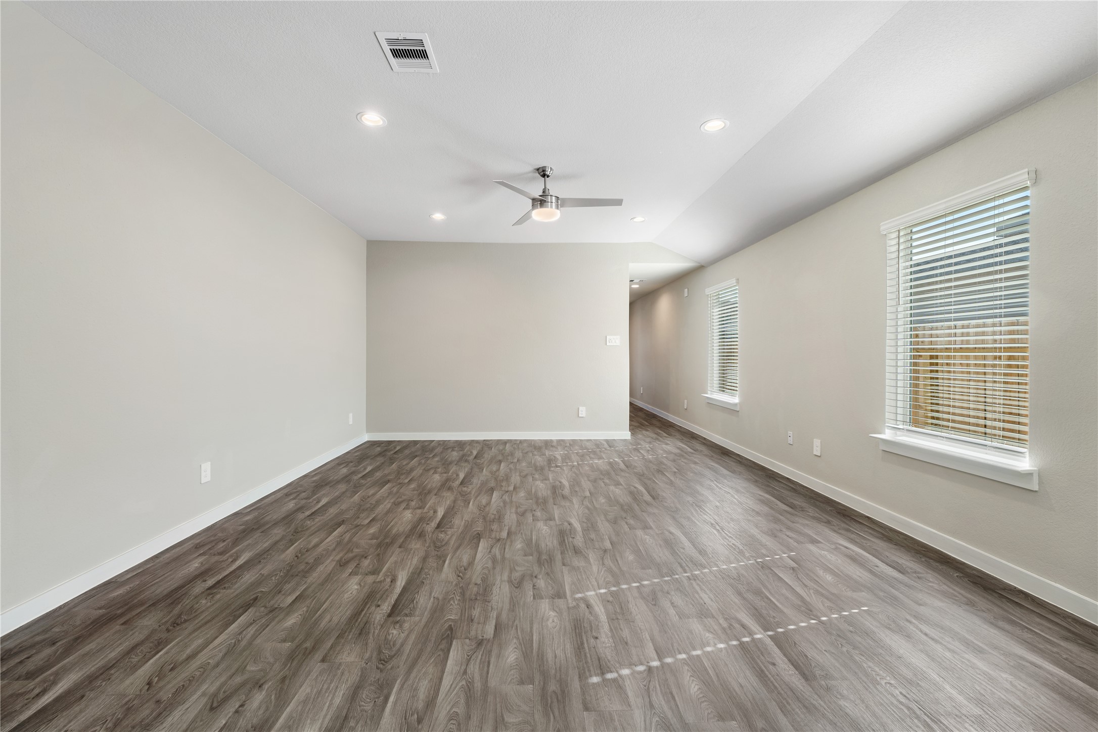 12722 Basinghall Lane Property Photo 3