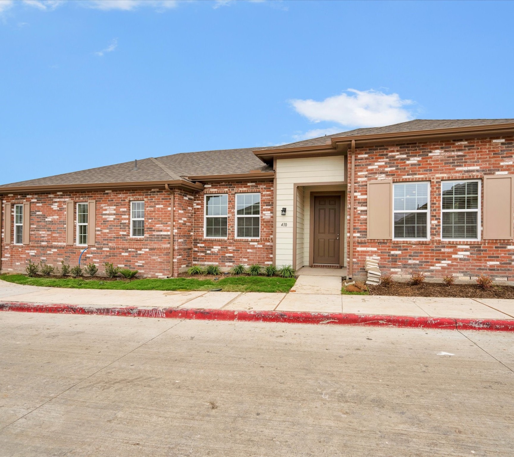 2709-401 Rockhill Road Property Photo