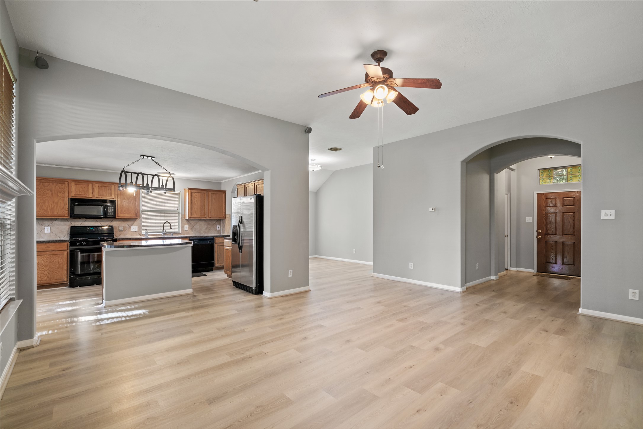 8806 Gas Light Village Drive Property Photo 12