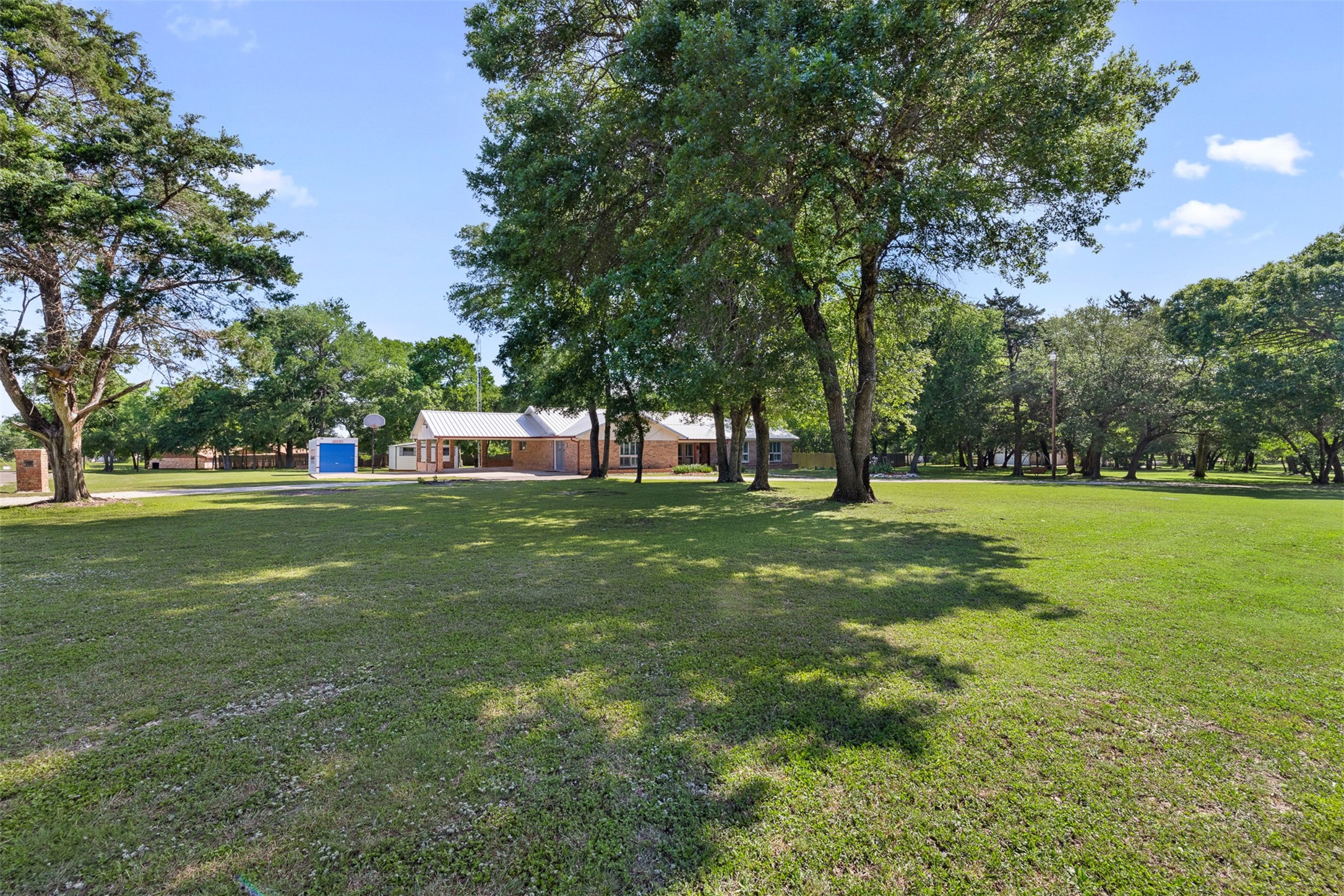 118 Deer Trail Property Photo 27
