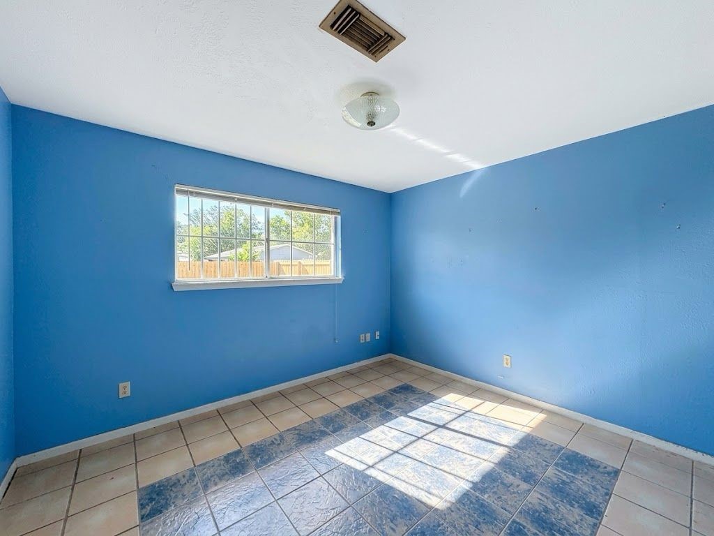 9518 Langdon Lane Property Photo 7