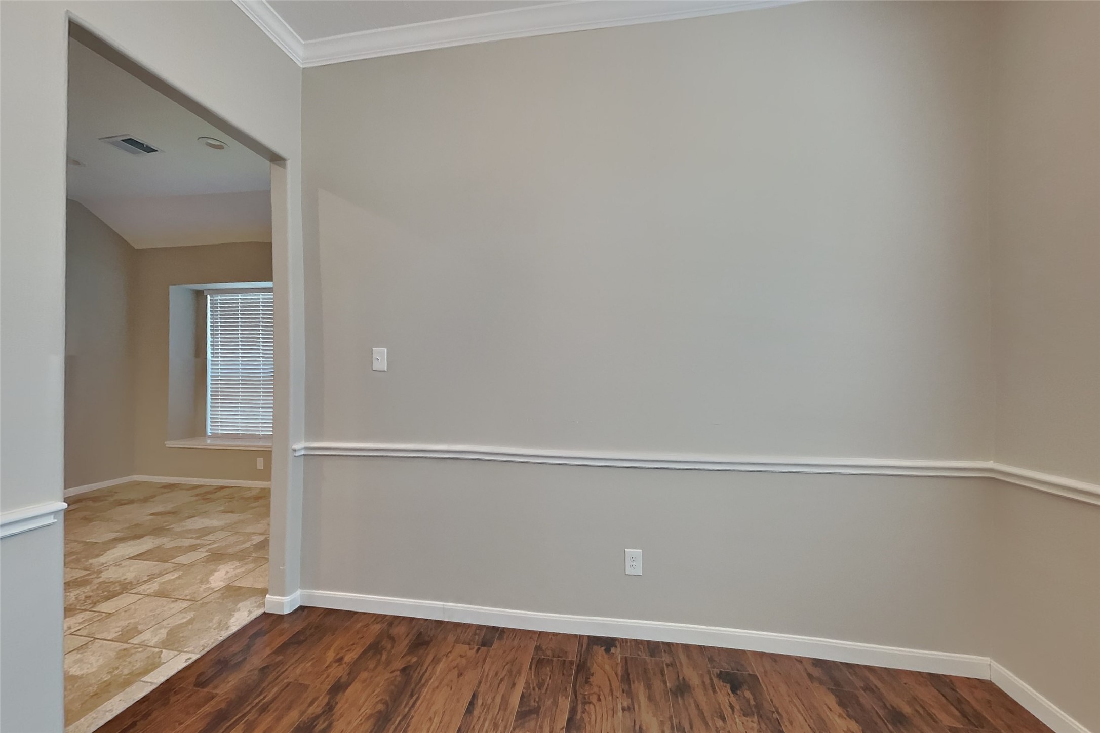 15610 Forest Run Drive Property Photo 6