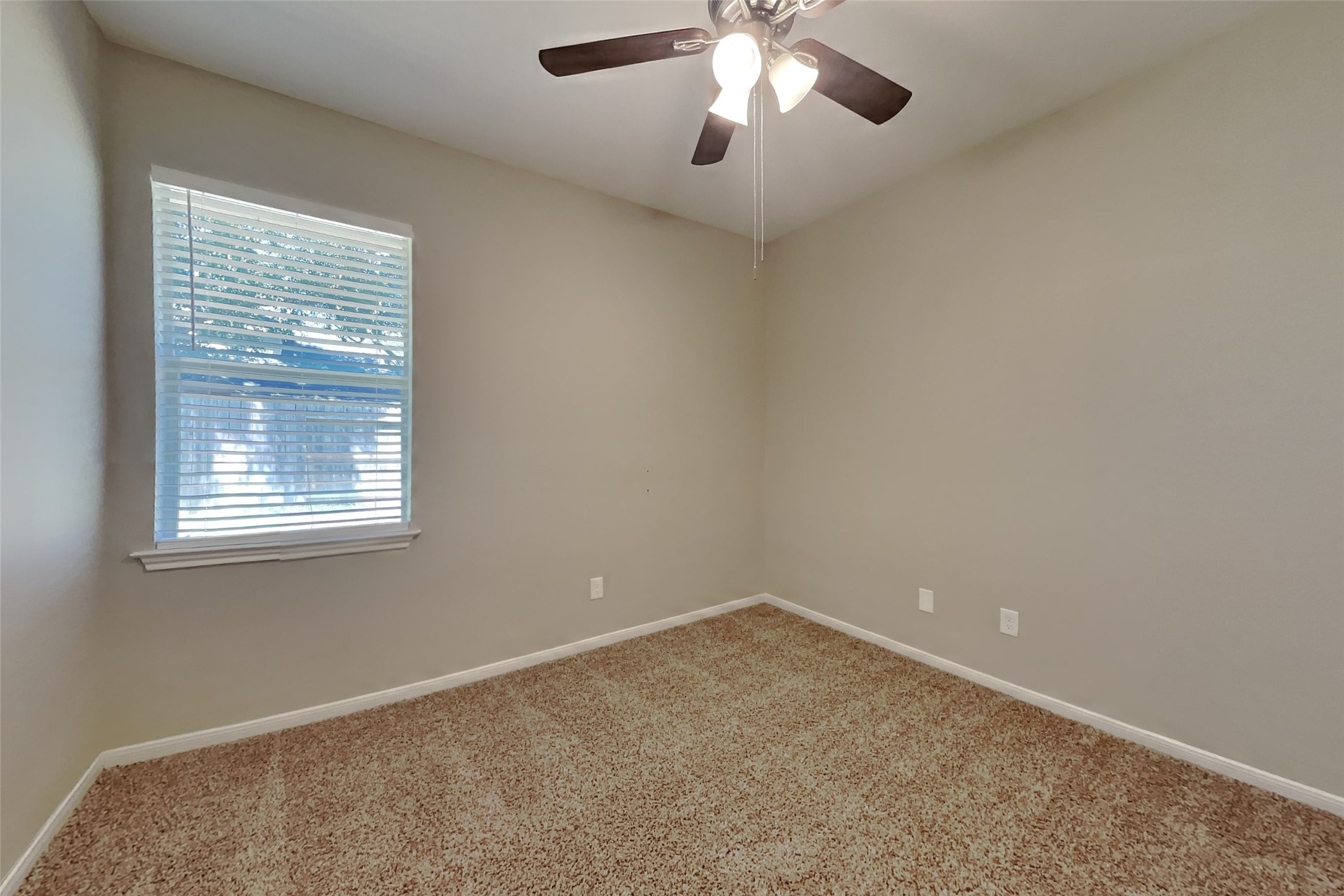 15610 Forest Run Drive Property Photo 11
