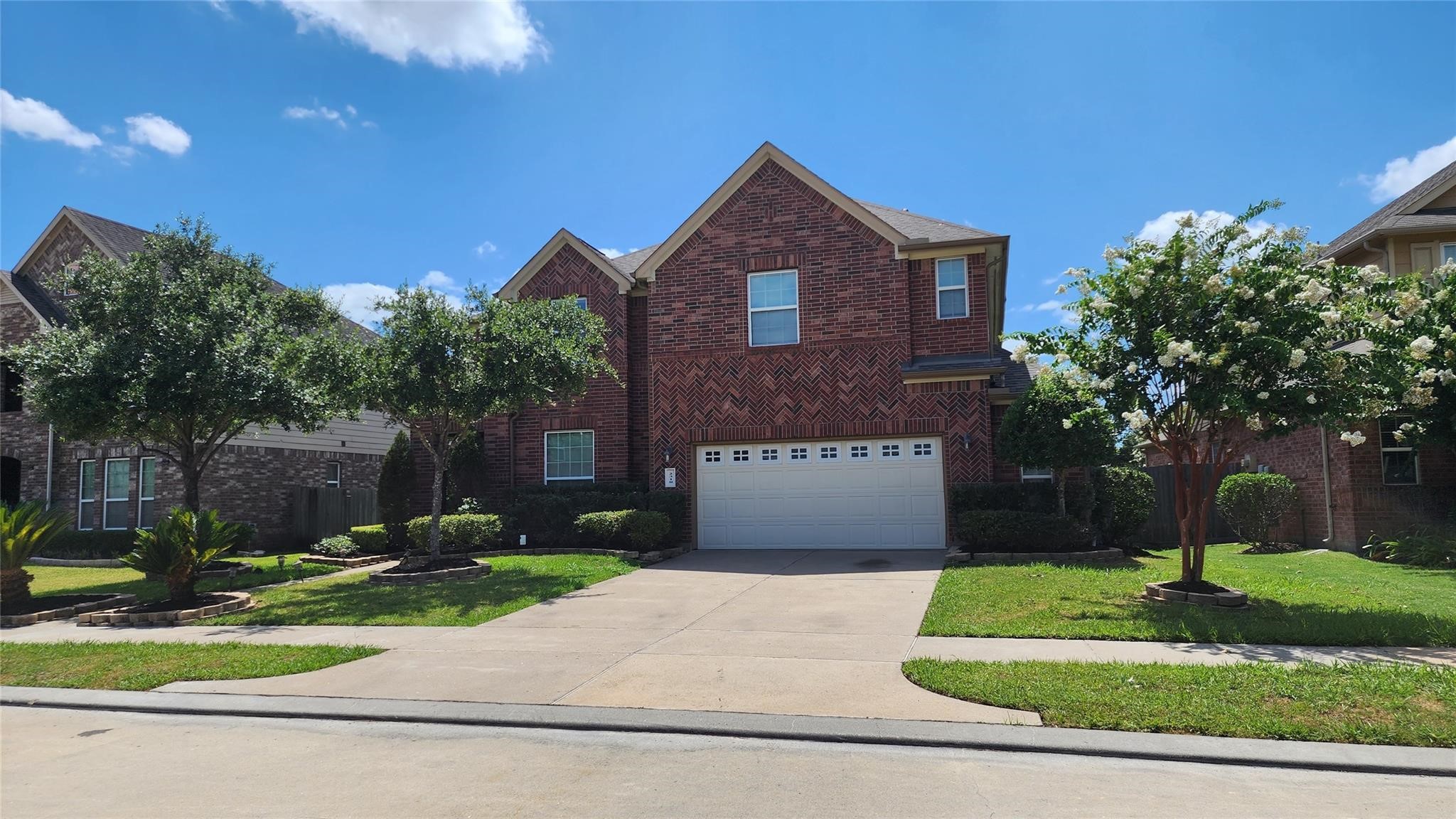 2318 Nashmor Drive Property Photo 2
