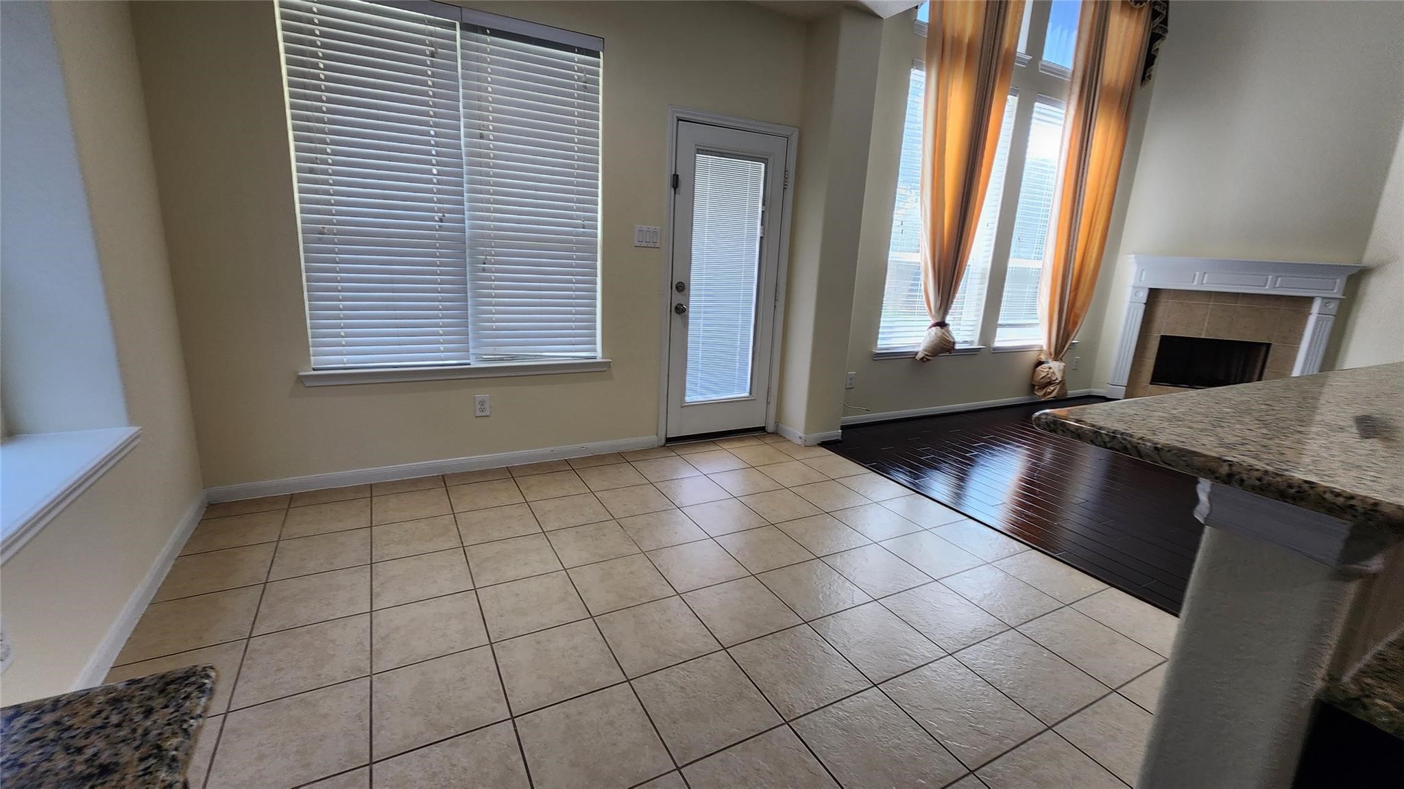 2318 Nashmor Drive Property Photo 8