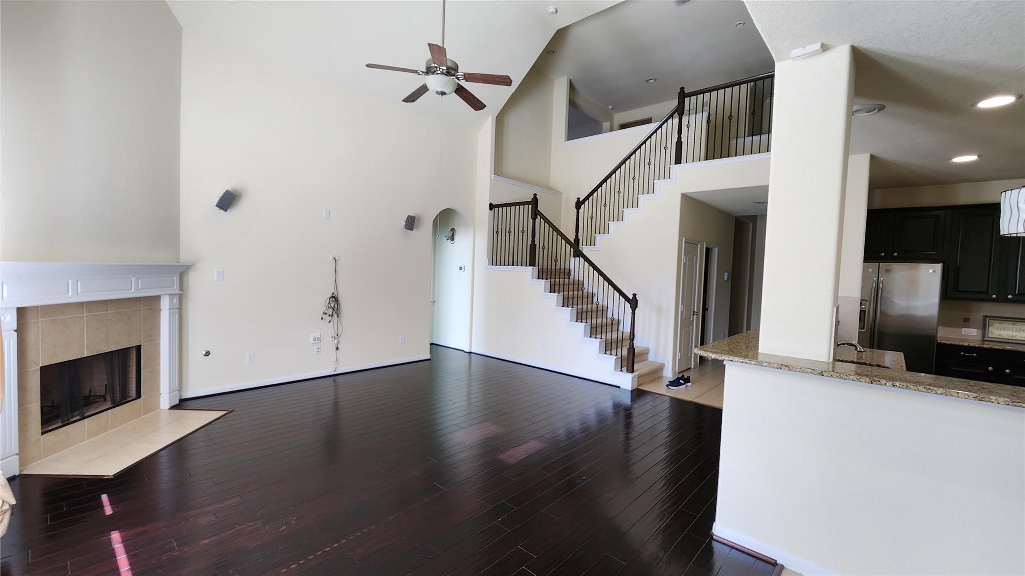 2318 Nashmor Drive Property Photo 9
