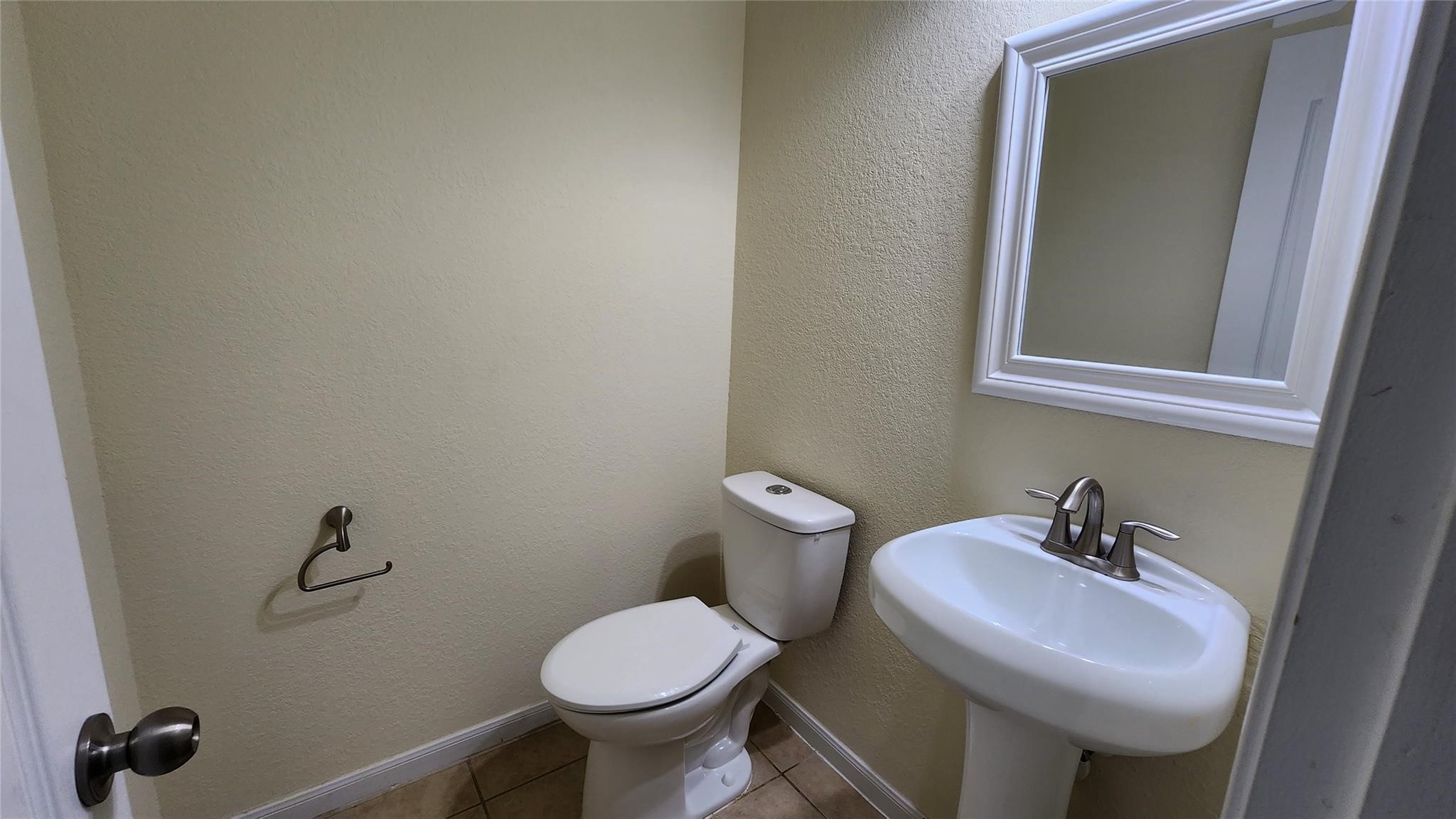 2318 Nashmor Drive Property Photo 10