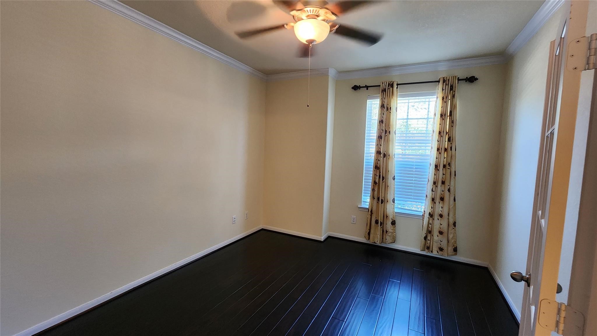 2318 Nashmor Drive Property Photo 12