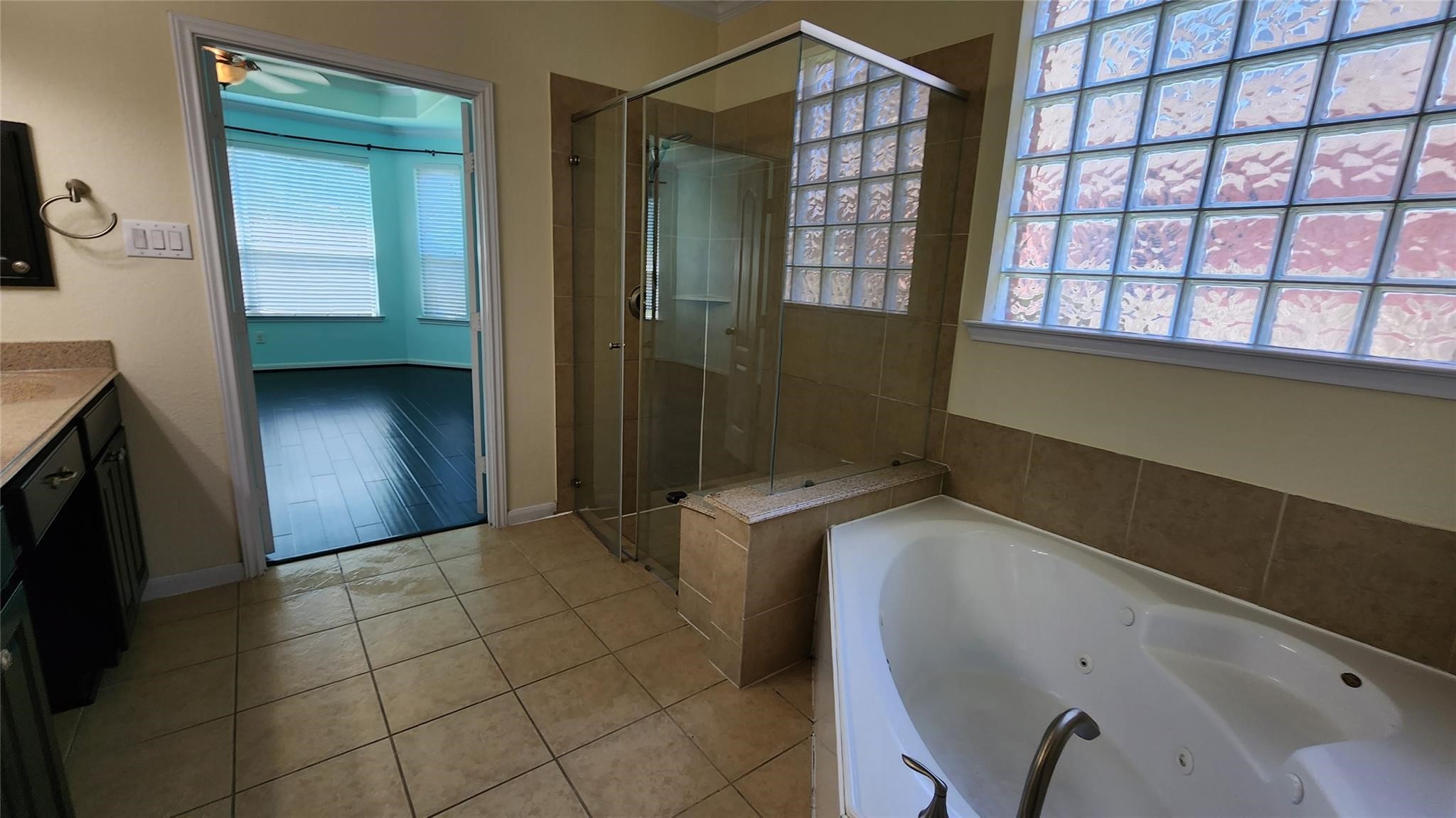 2318 Nashmor Drive Property Photo 16