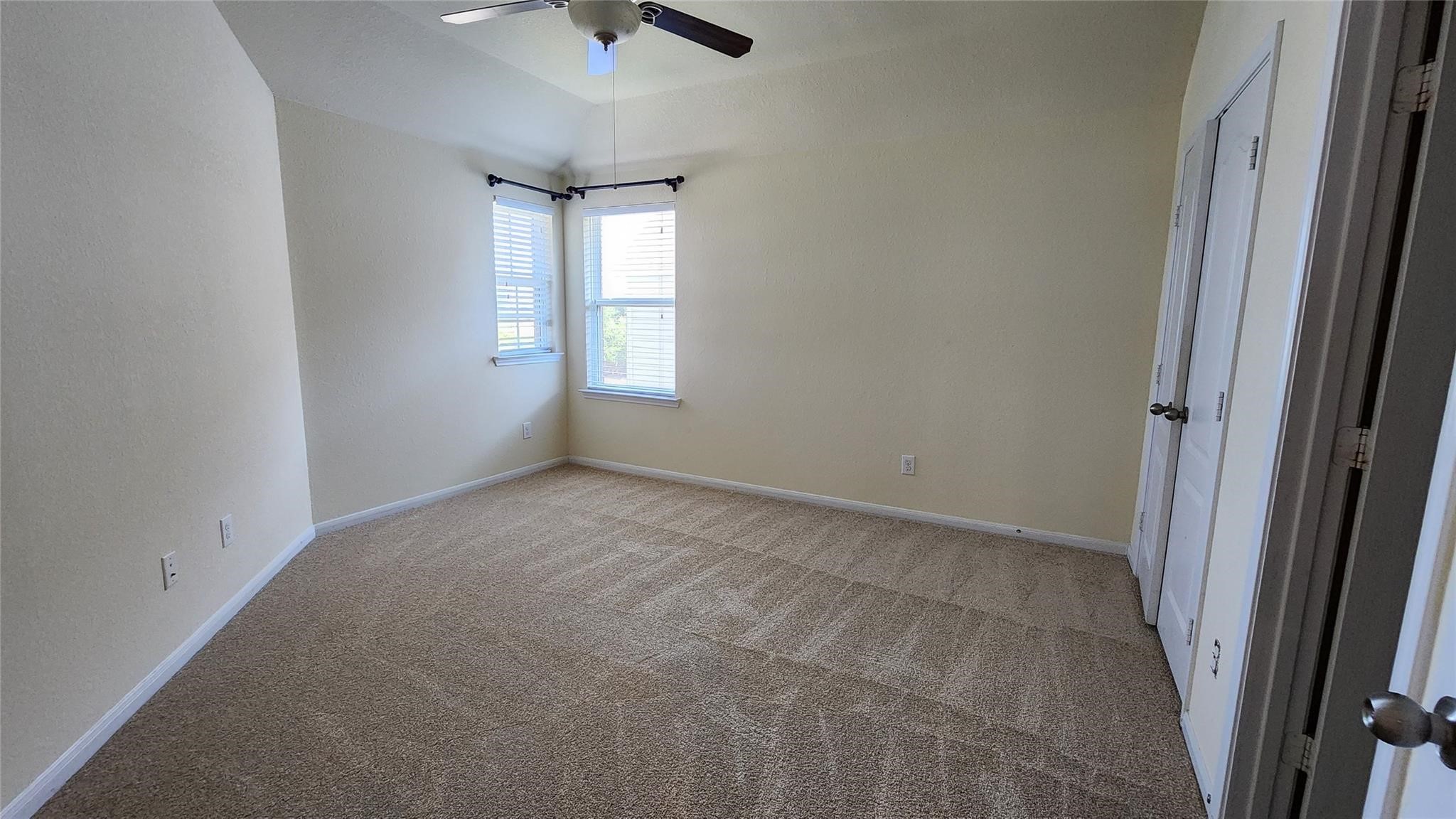 2318 Nashmor Drive Property Photo 21