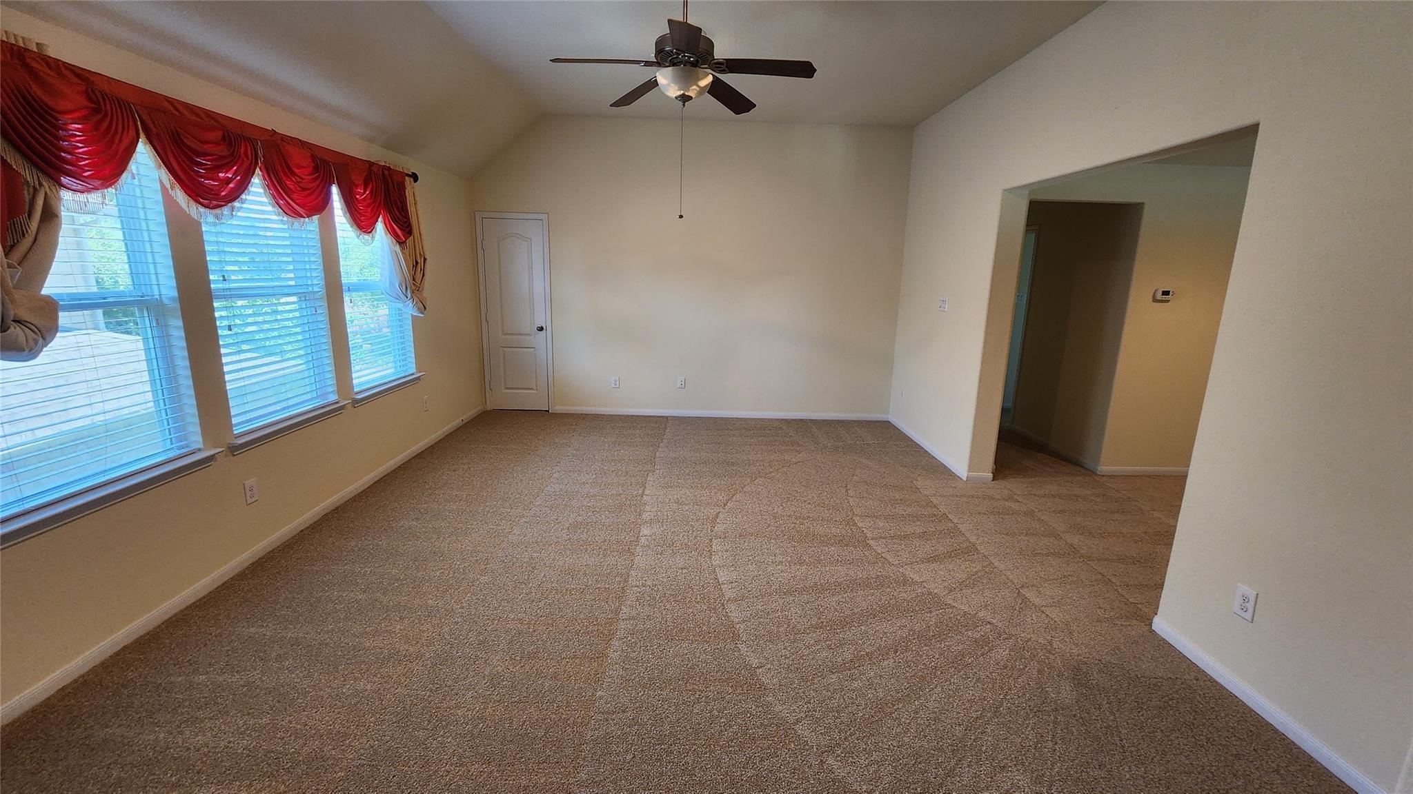 2318 Nashmor Drive Property Photo 24
