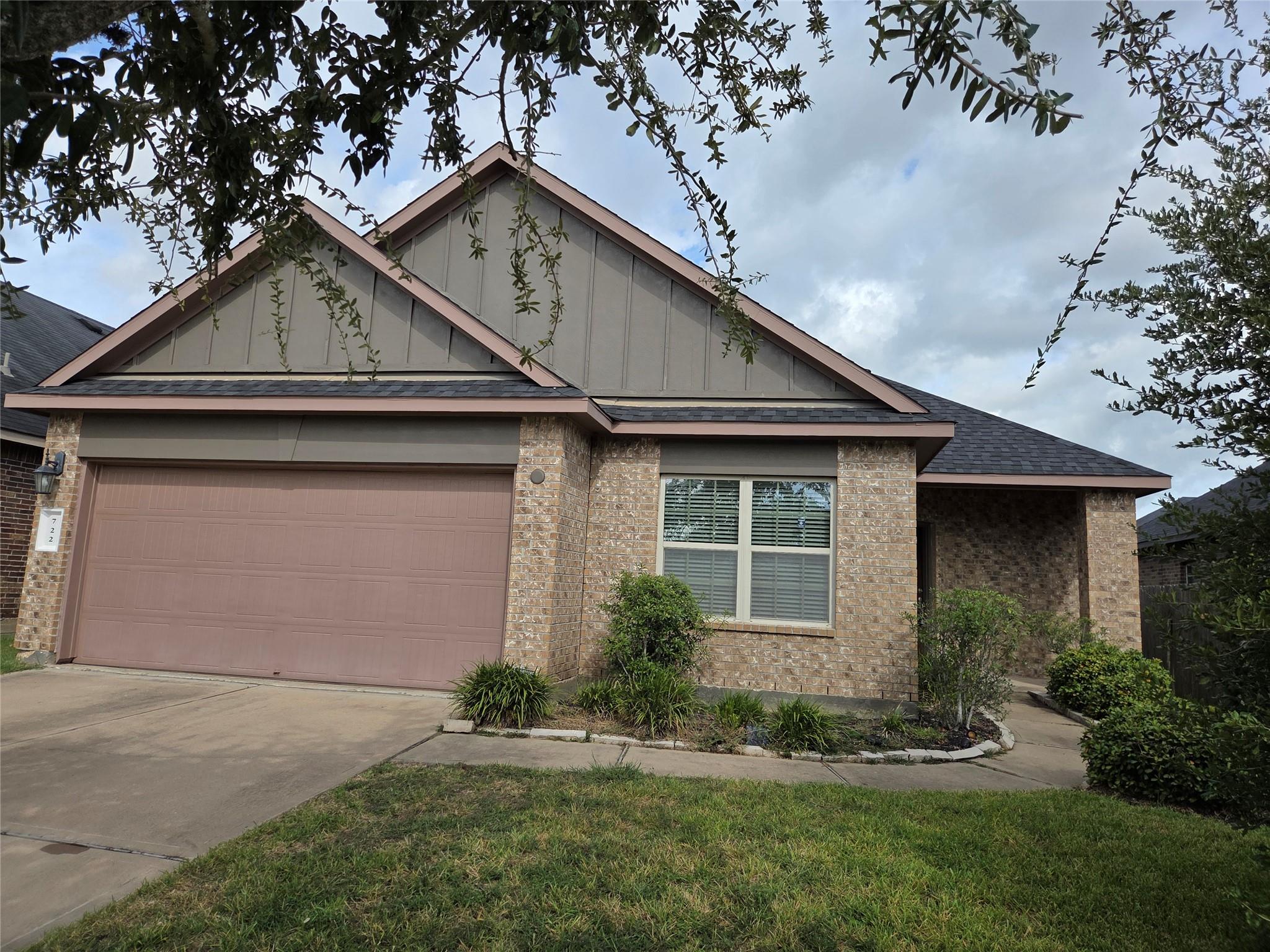 722 Mill Spring Court Property Photo 1