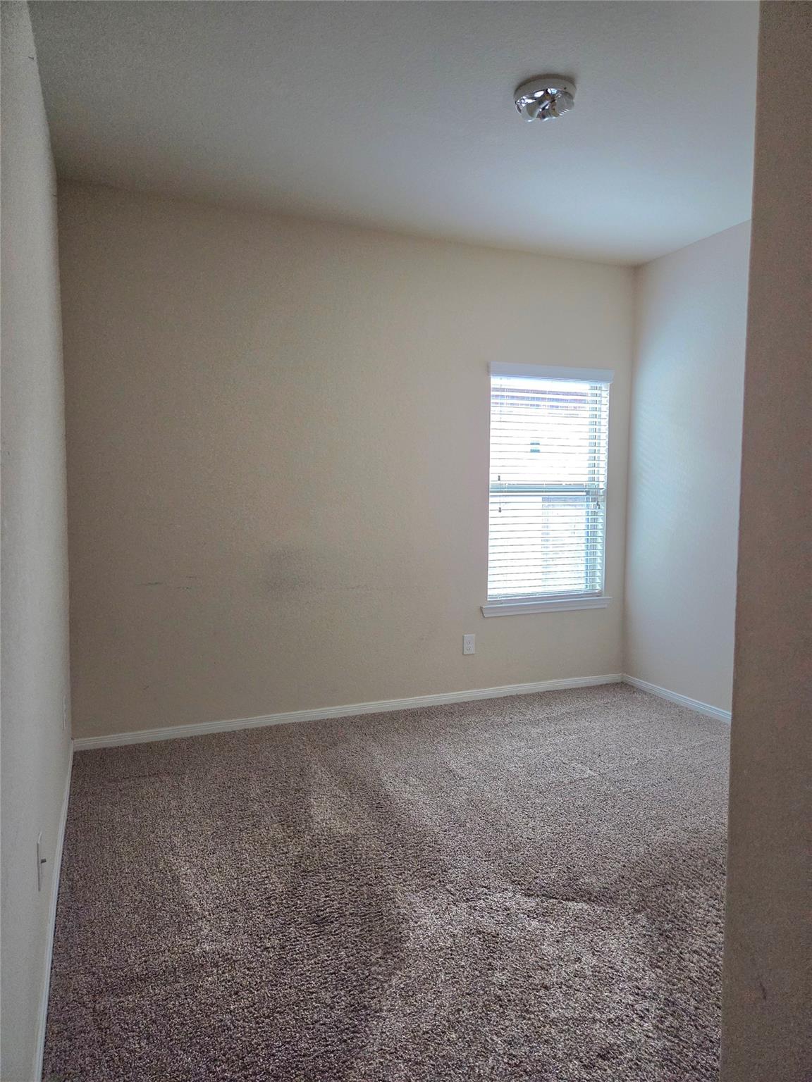 722 Mill Spring Court Property Photo 4
