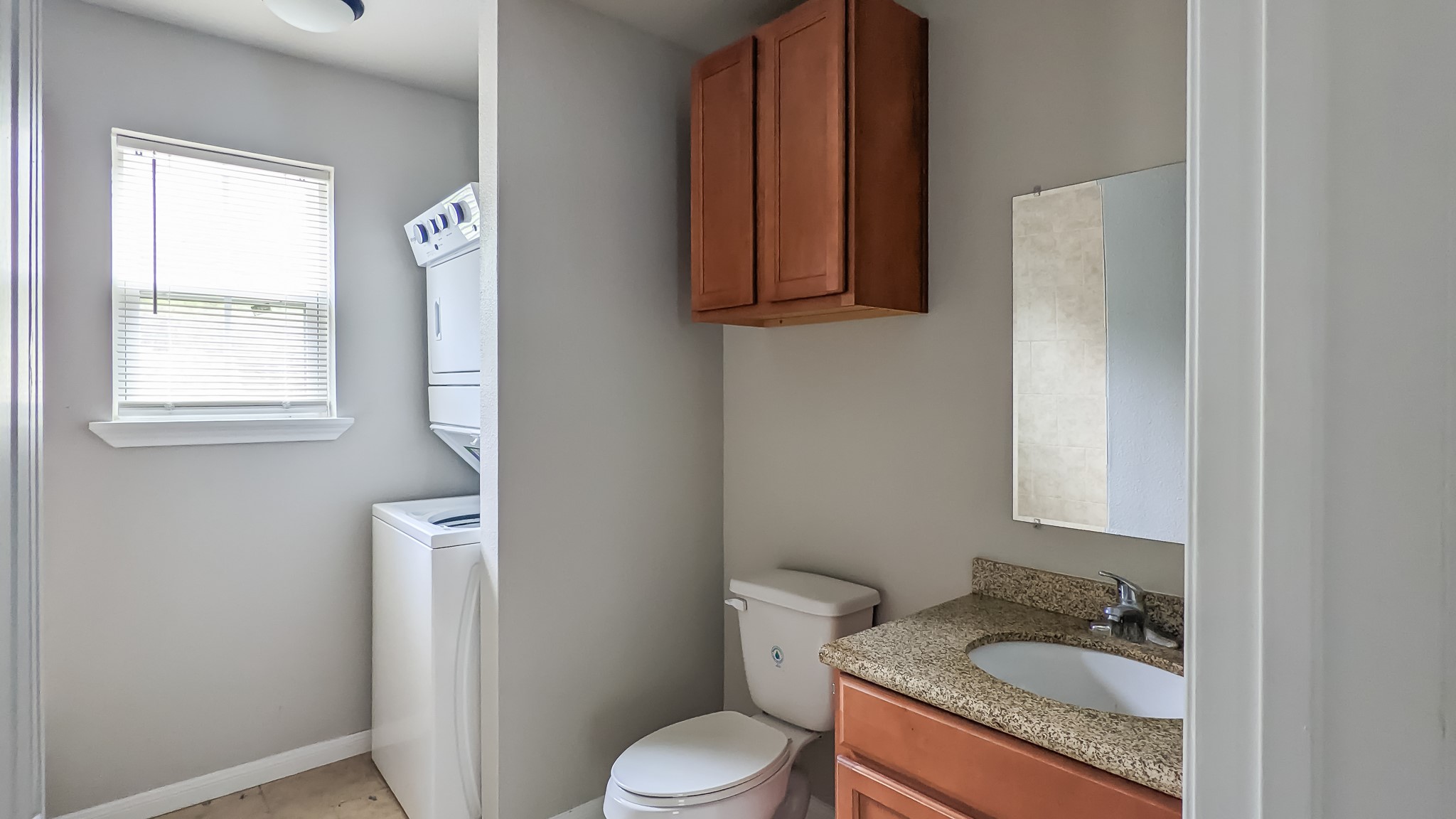 1012 Foster Drive D Property Photo 5