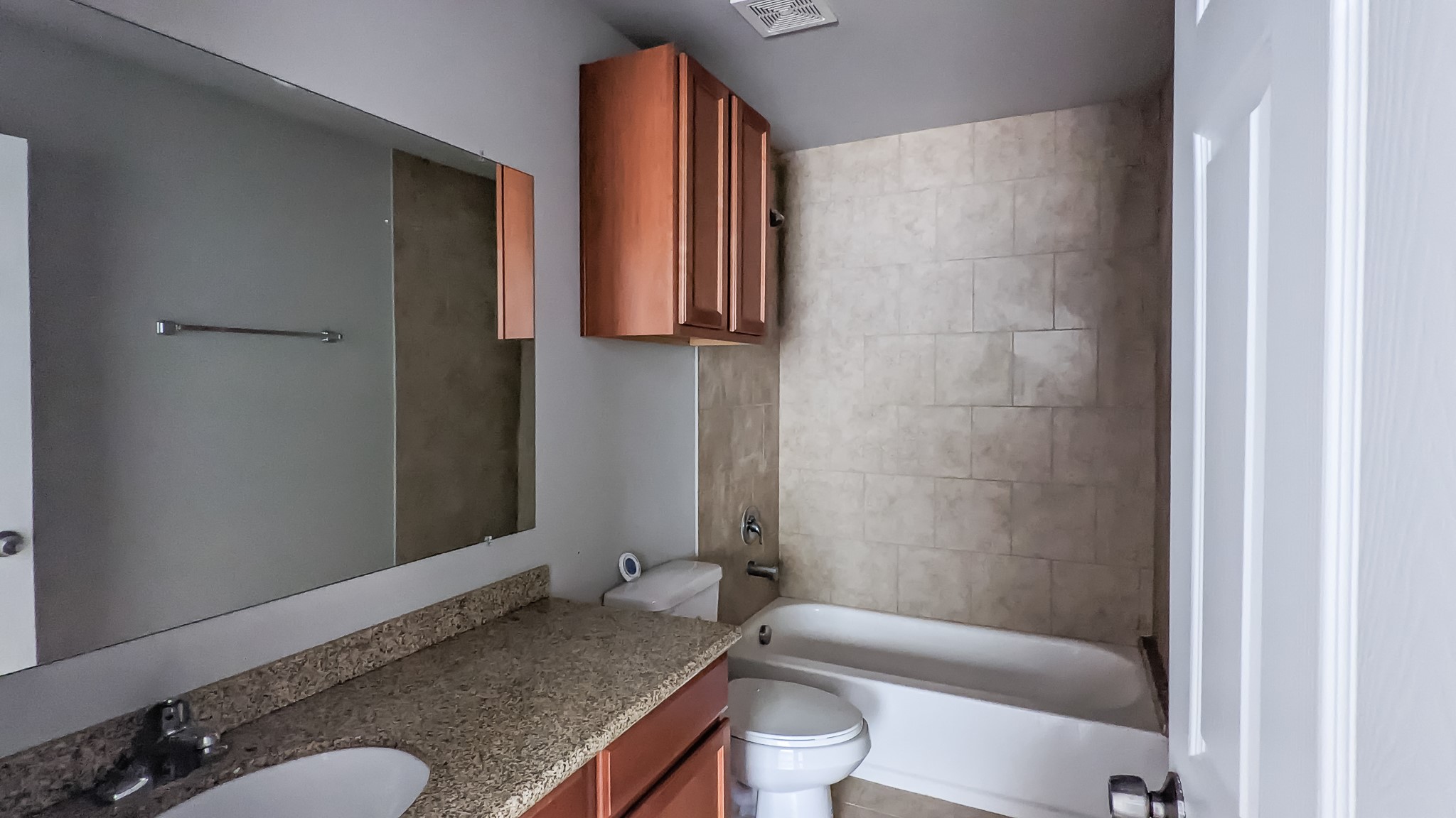 1012 Foster Drive D Property Photo 8