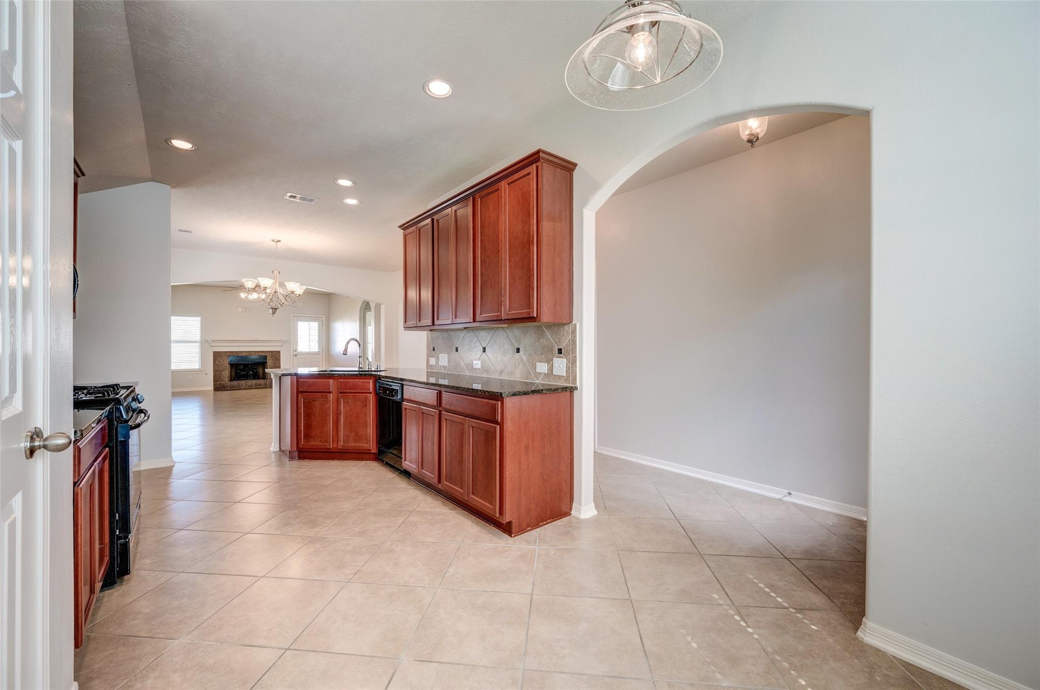6430 Tea Tree Drive Property Photo 13