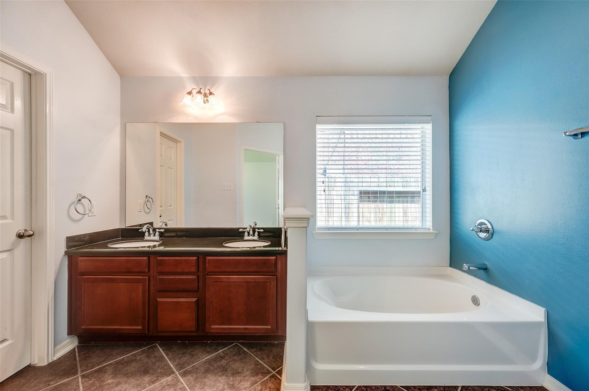 6430 Tea Tree Drive Property Photo 38