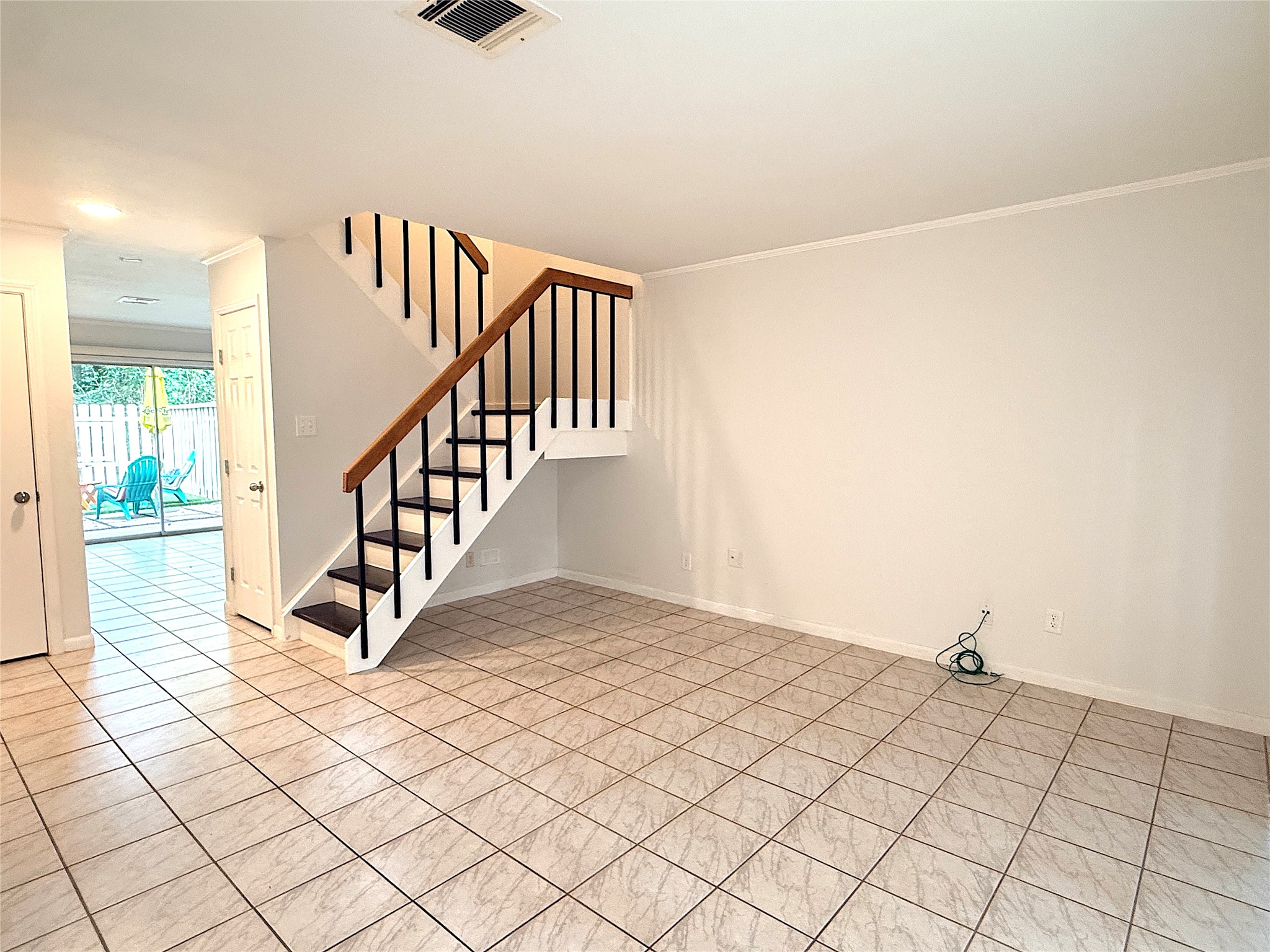 2429 W Settlers Way Property Photo 4