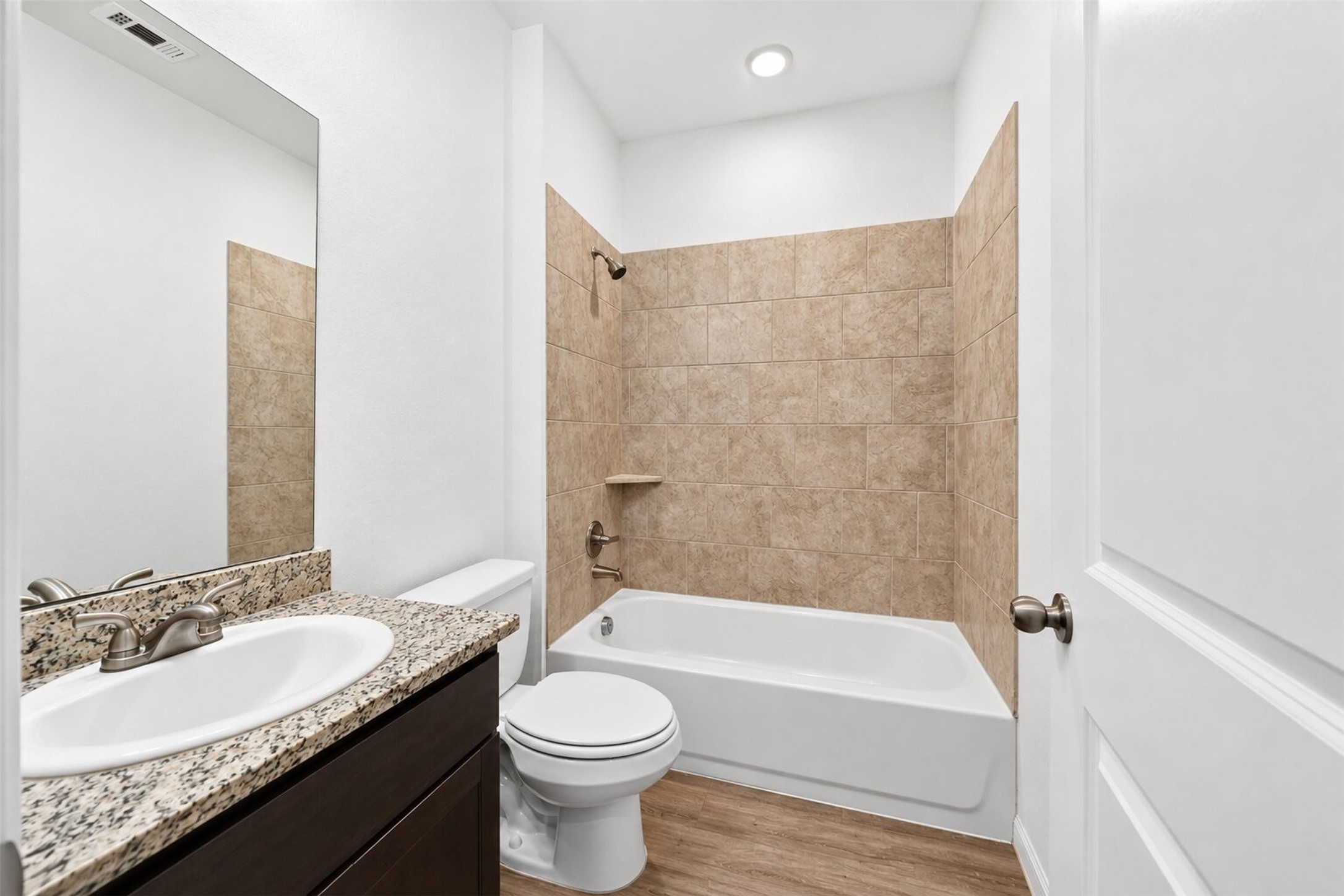 3007 Sand Drive Property Photo 7