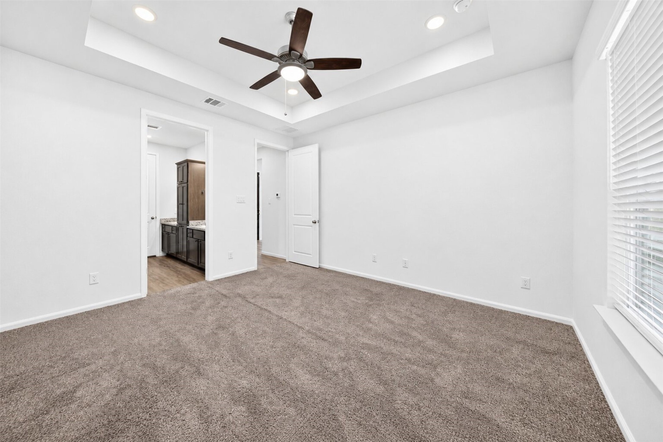 3007 Sand Drive Property Photo 11