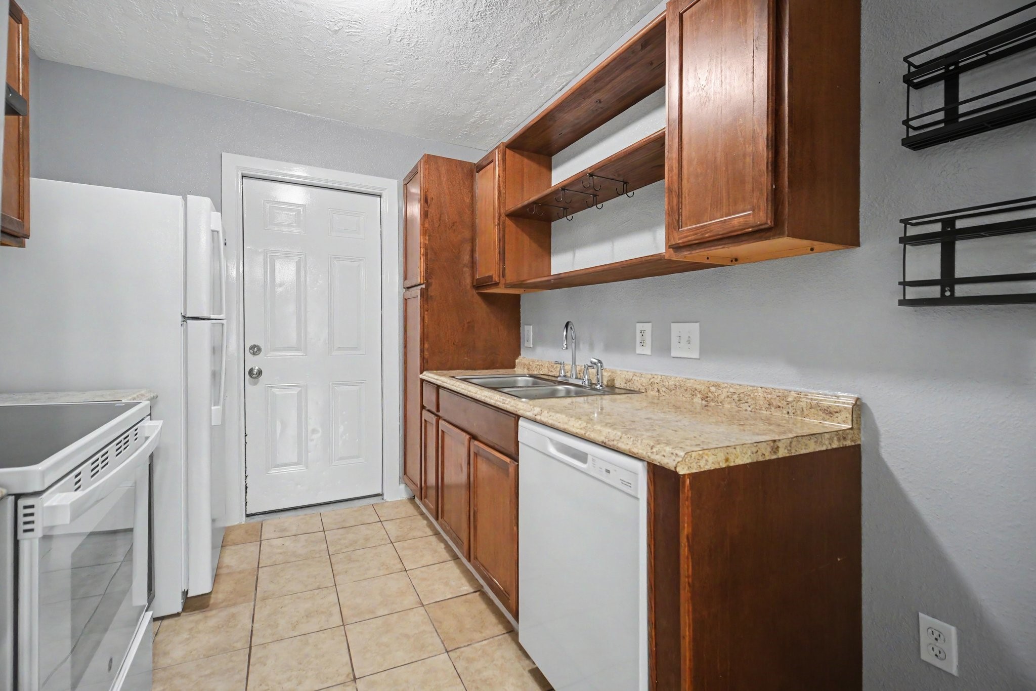 603 Alvin Street Property Photo 9