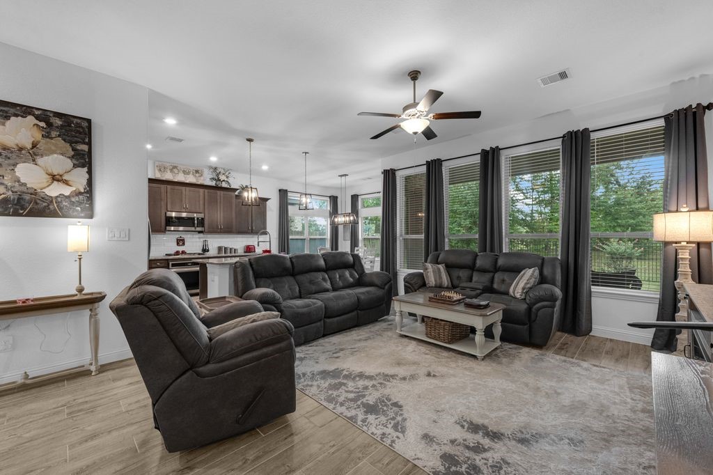 21782 Brazos Bend Boulevard Property Photo 8