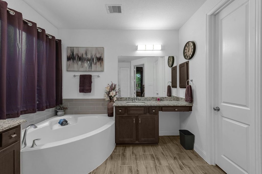 21782 Brazos Bend Boulevard Property Photo 23