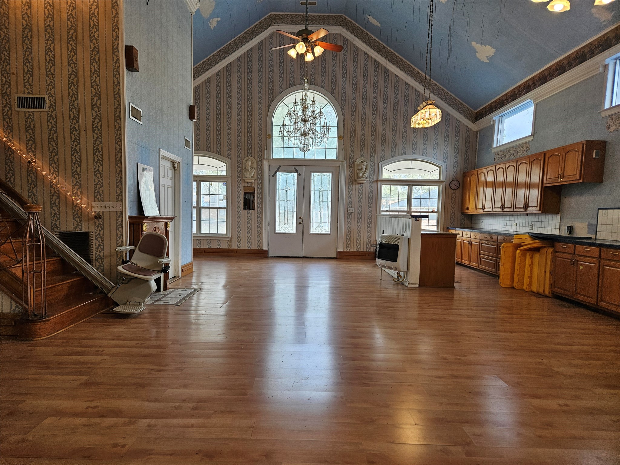 716 Dogwood Street Property Photo 2